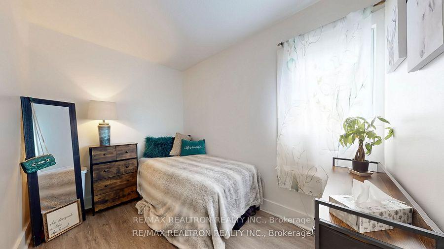 Photo 19 of 283 College Avenue, Oshawa, Vanier — HOMEH