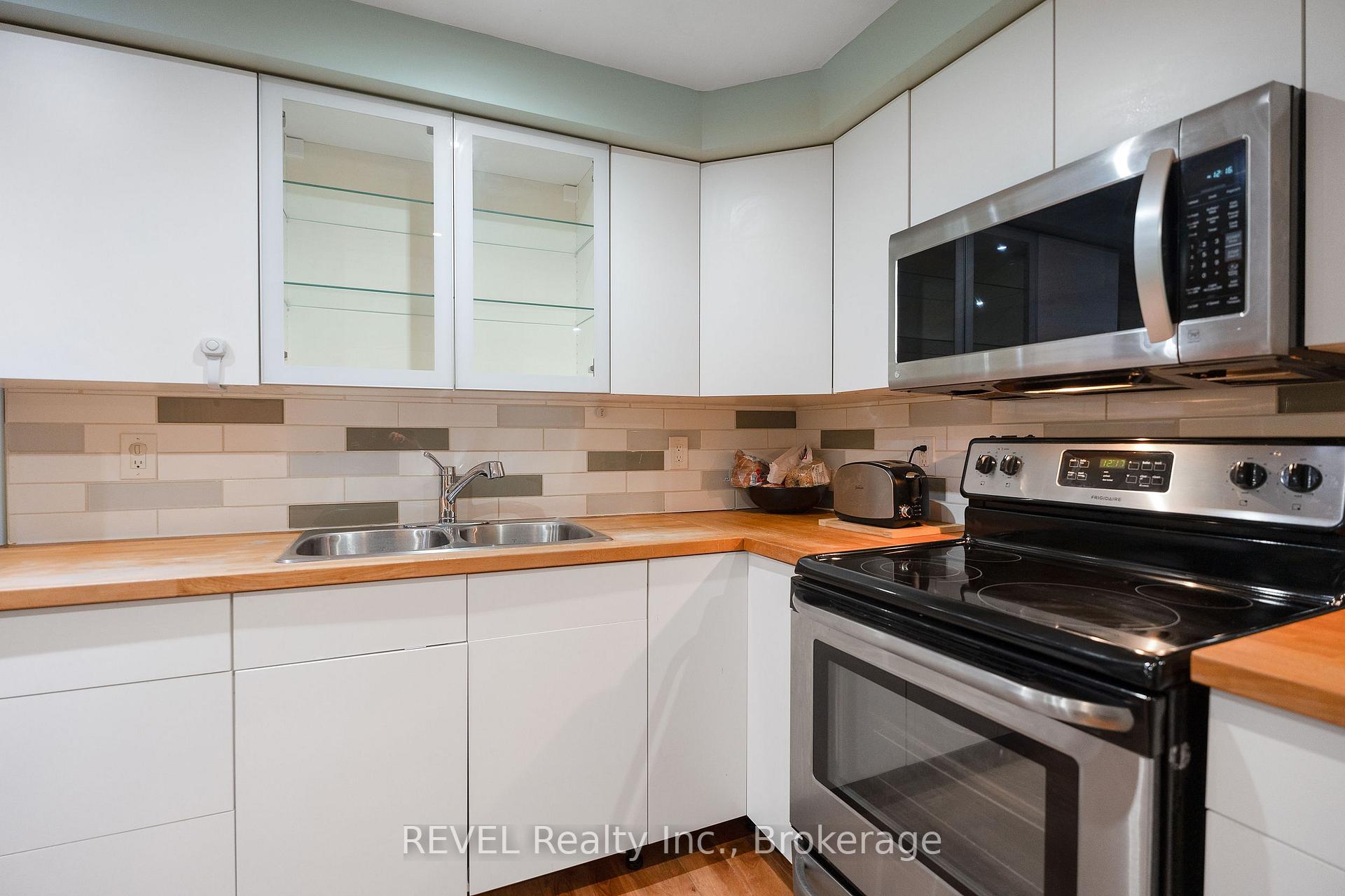 Photo 20 of 4475 Paddock Trail Drive, Niagara Falls, Ascot — HOMEH