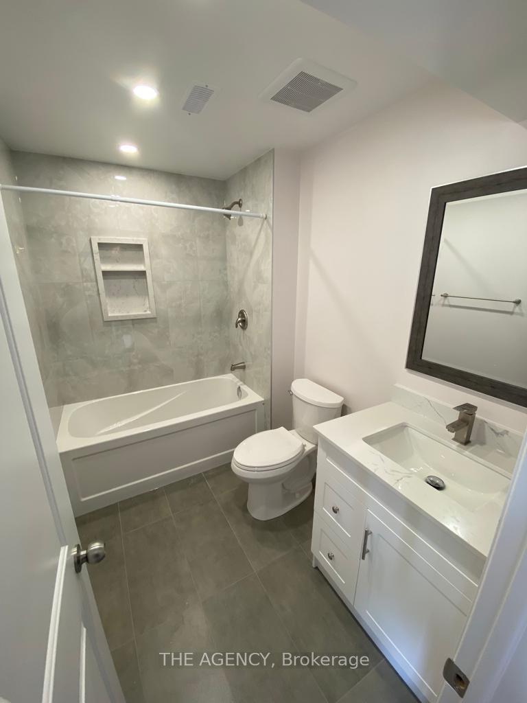 Photo 5 of 2697 Delphinium Trail, Pickering, Rural Pickering — HOMEH