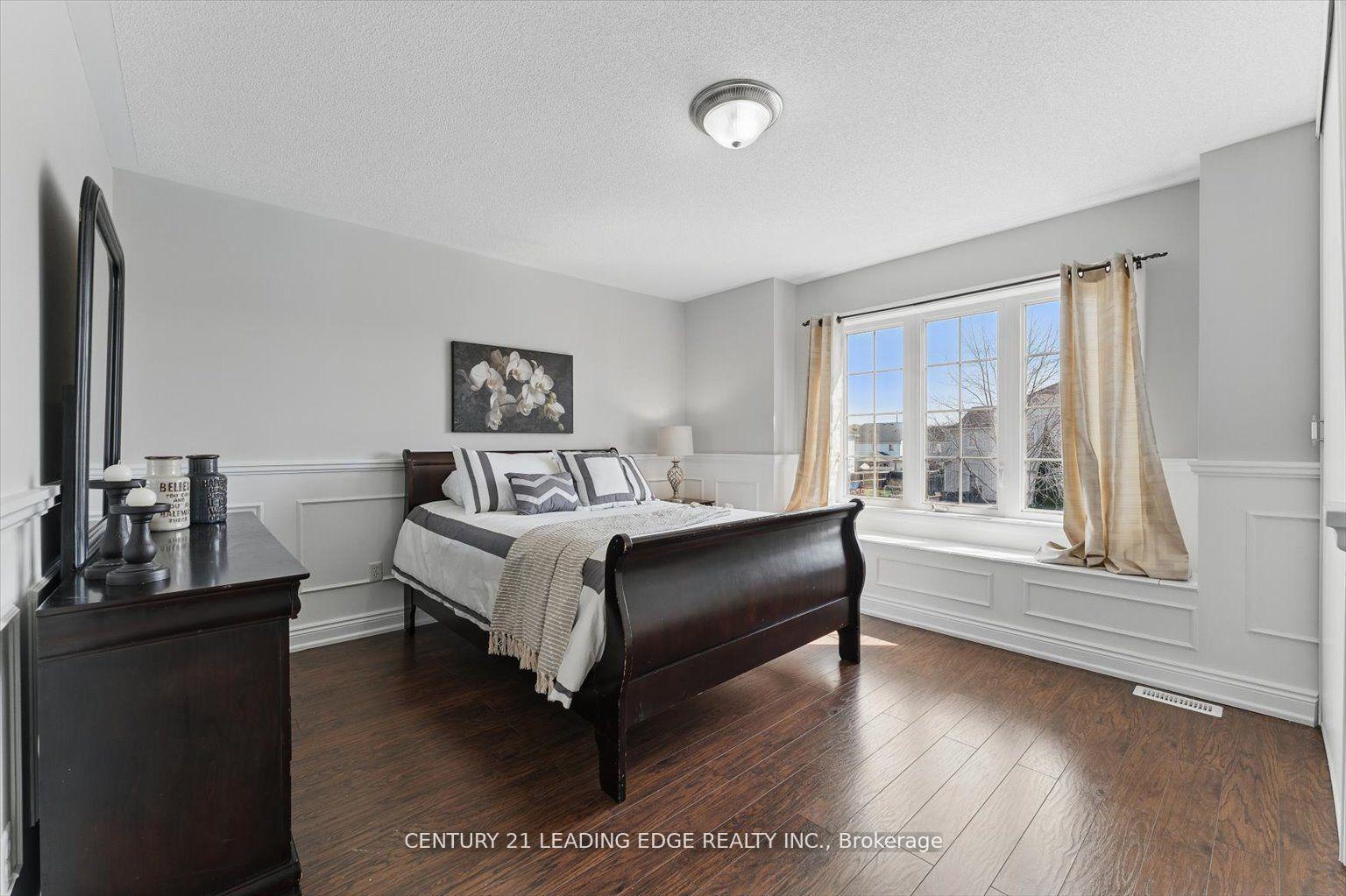 Photo 19 of 1319 Gyatt Crescent, Oshawa, Pinecrest — HOMEH