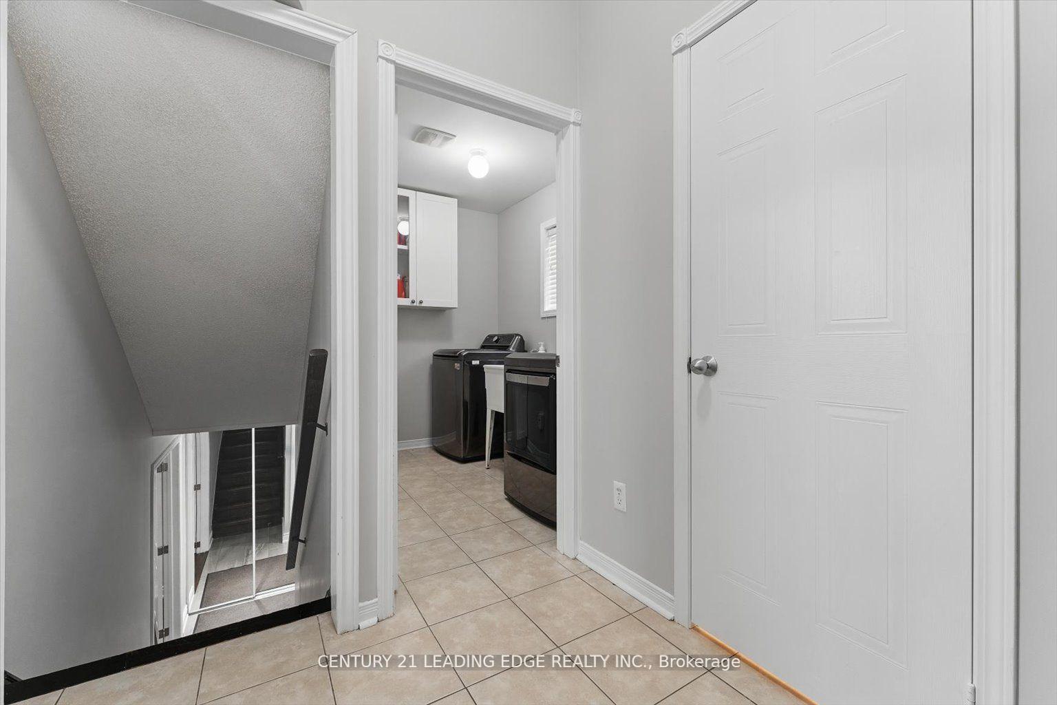 Photo 38 of 1319 Gyatt Crescent, Oshawa, Pinecrest — HOMEH