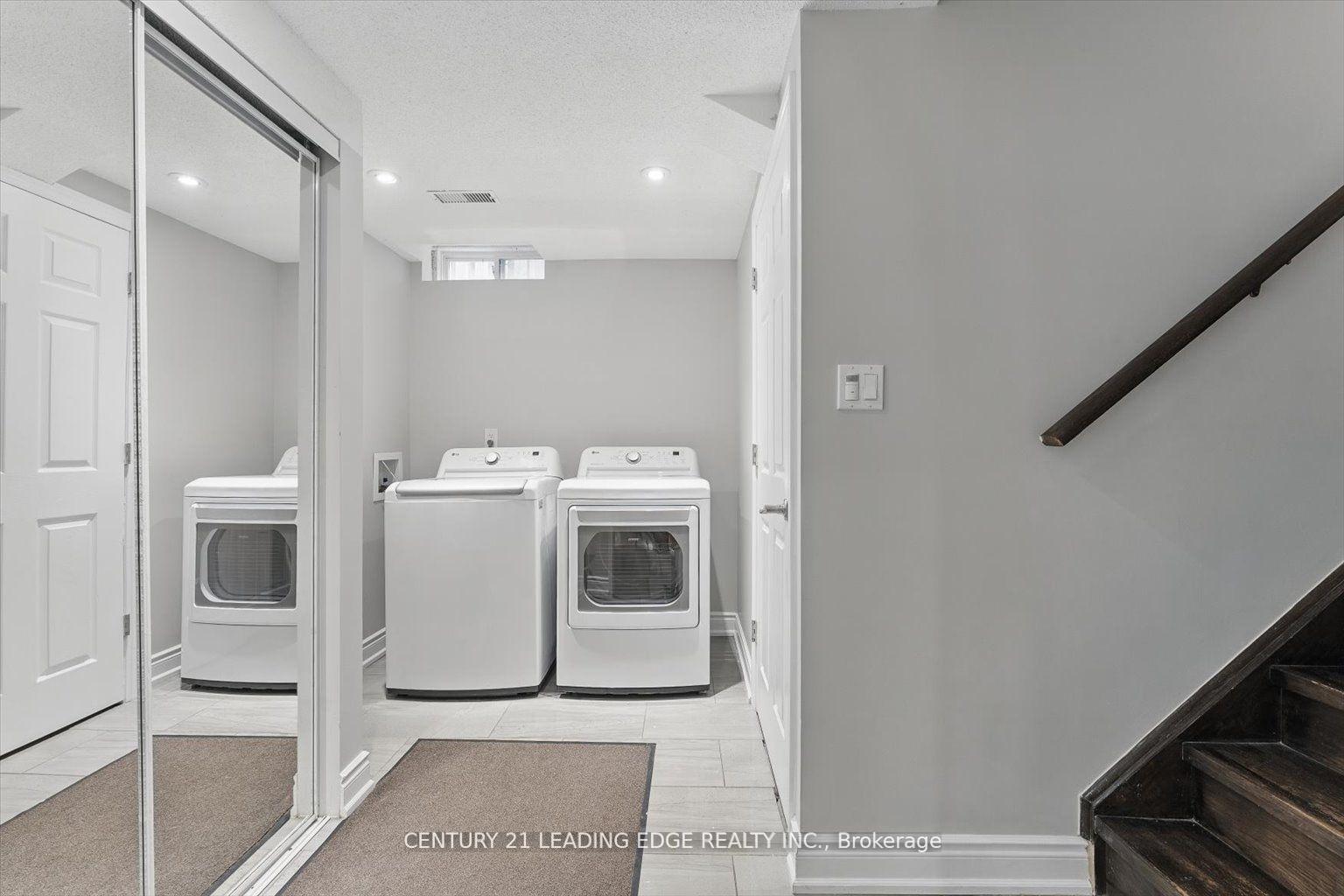 Photo 47 of 1319 Gyatt Crescent, Oshawa, Pinecrest — HOMEH