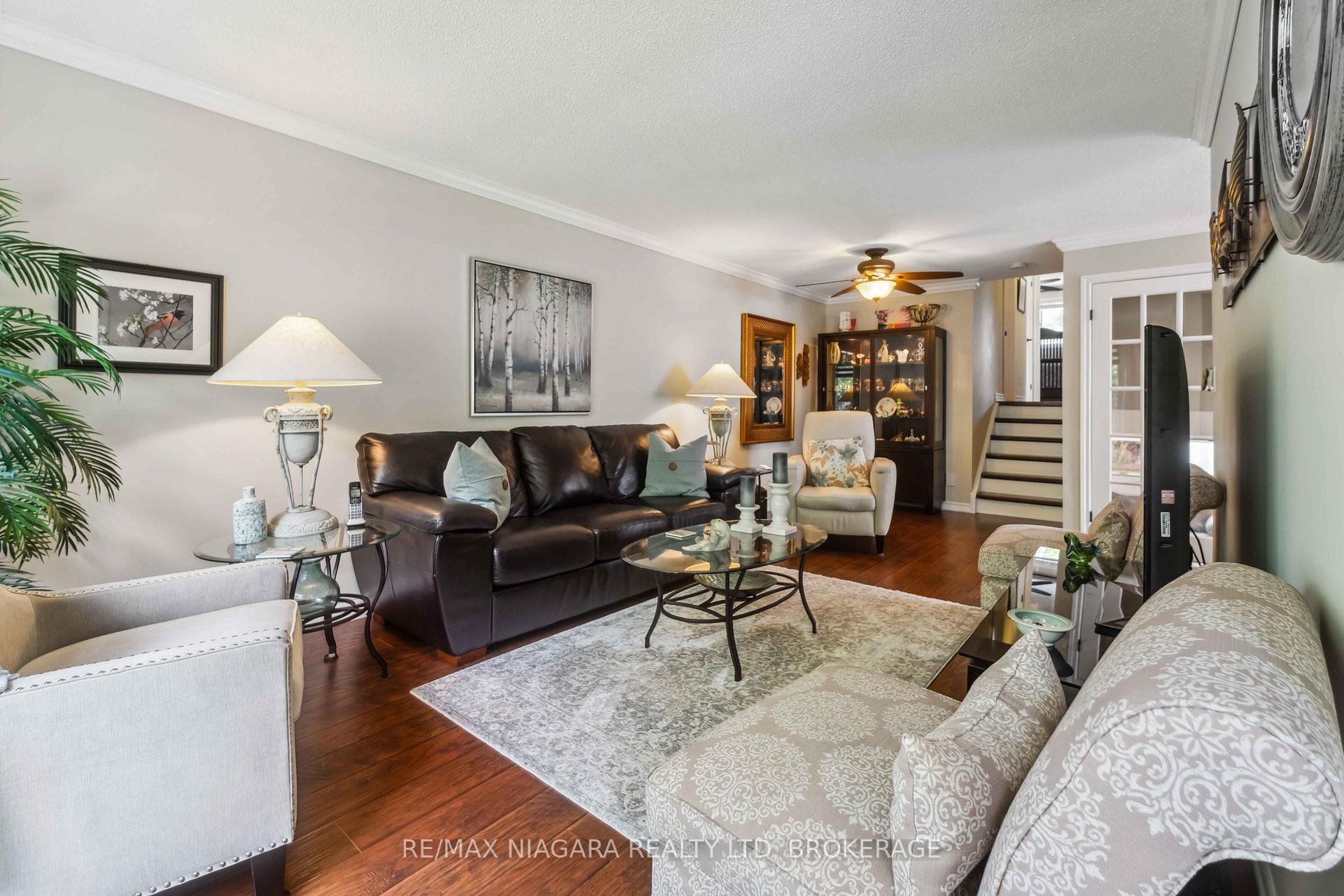 Photo 4 of 6154 Wildrose Crescent, Niagara Falls, Oldfield — HOMEH
