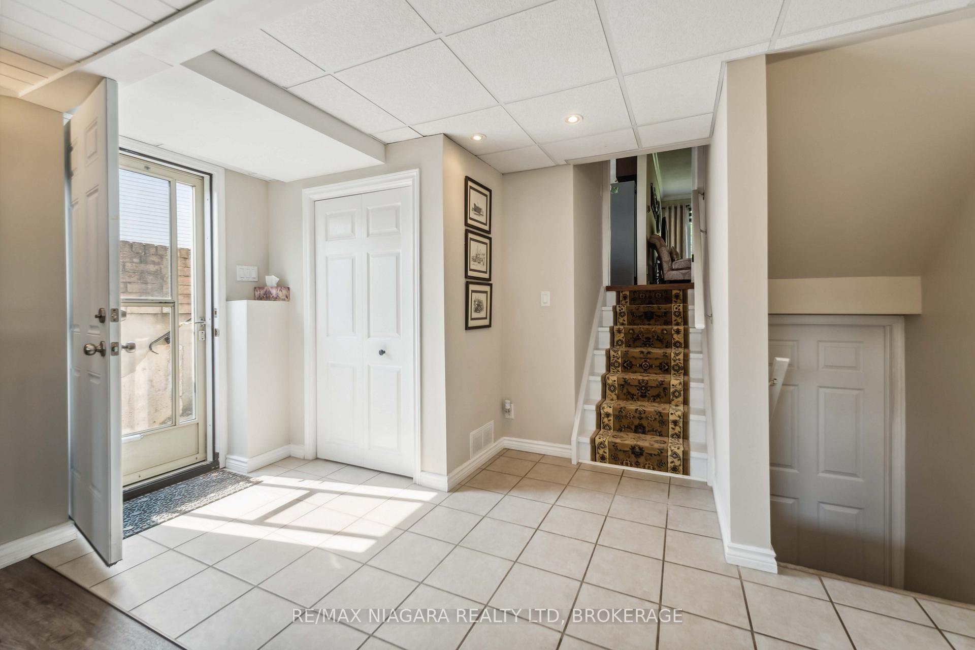 Photo 12 of 6154 Wildrose Crescent, Niagara Falls, Oldfield — HOMEH