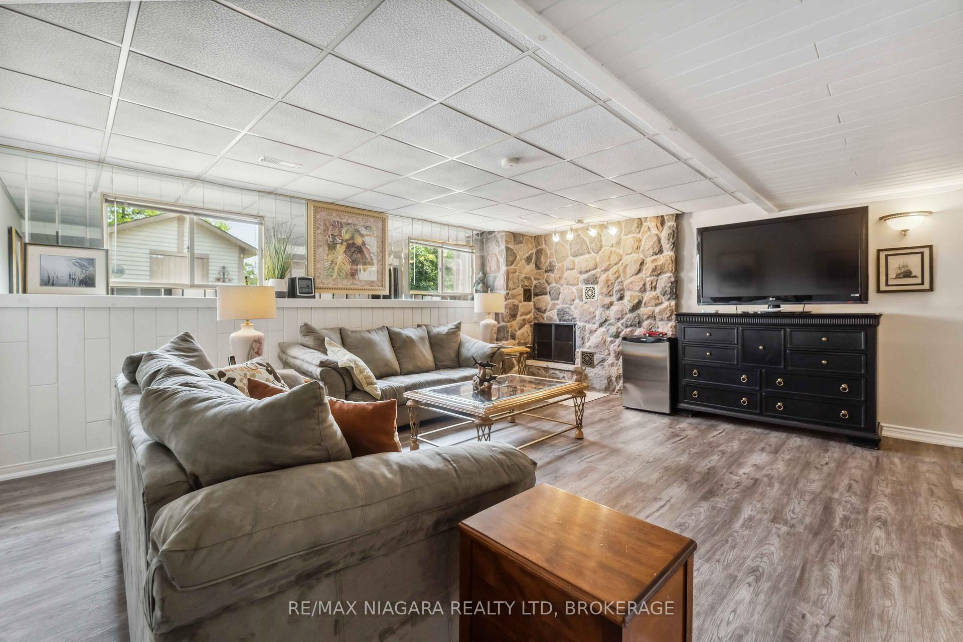 Photo 13 of 6154 Wildrose Crescent, Niagara Falls, Oldfield — HOMEH