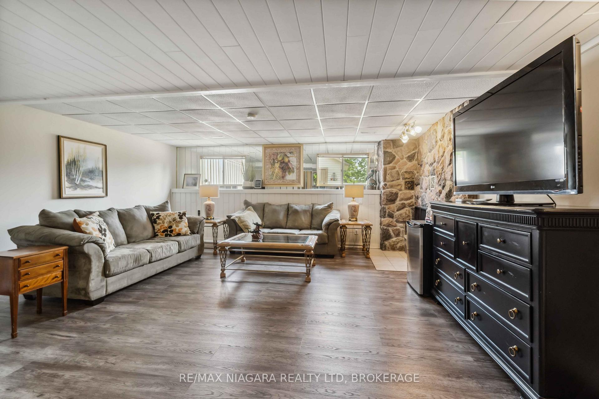 Photo 14 of 6154 Wildrose Crescent, Niagara Falls, Oldfield — HOMEH