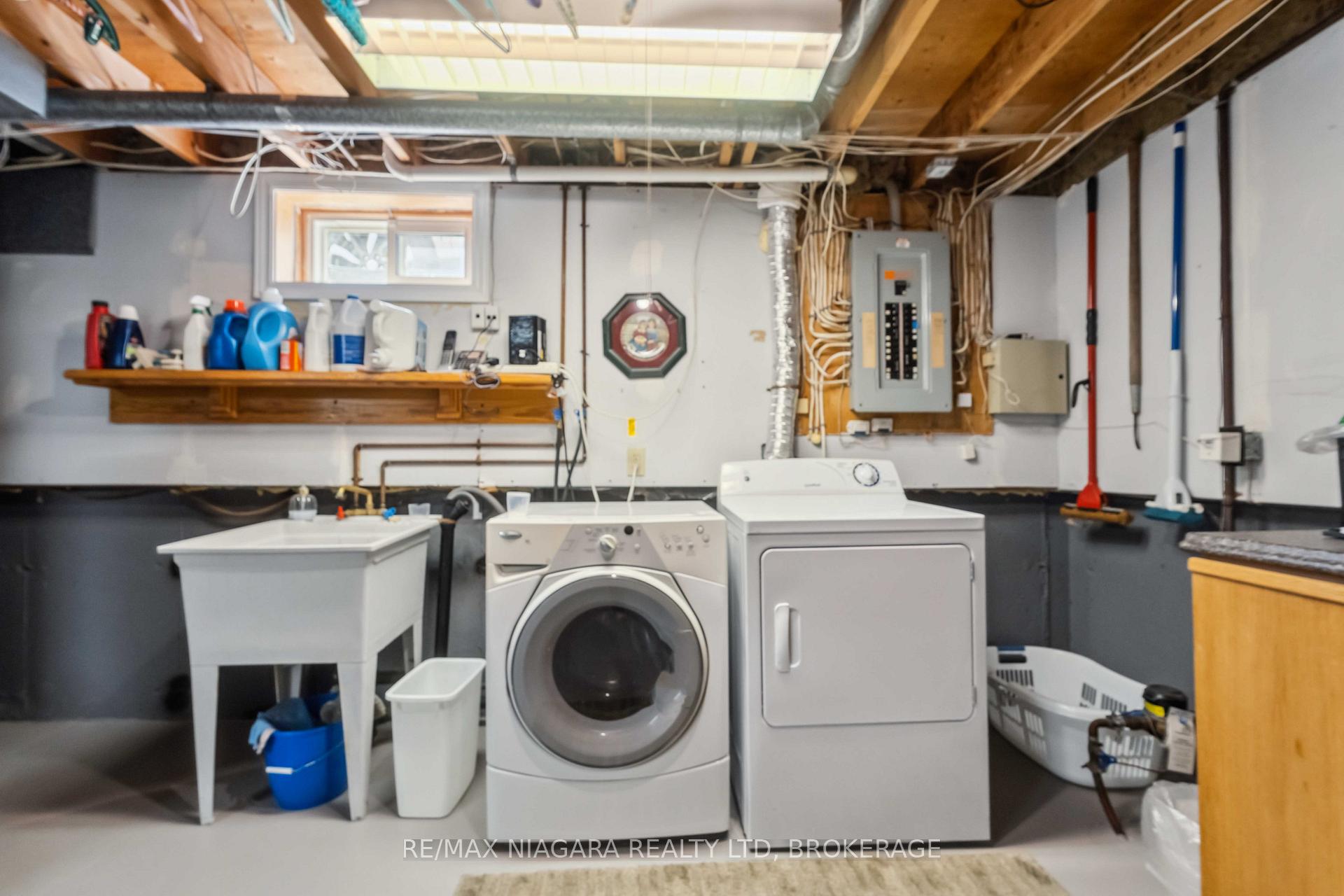 Photo 17 of 6154 Wildrose Crescent, Niagara Falls, Oldfield — HOMEH