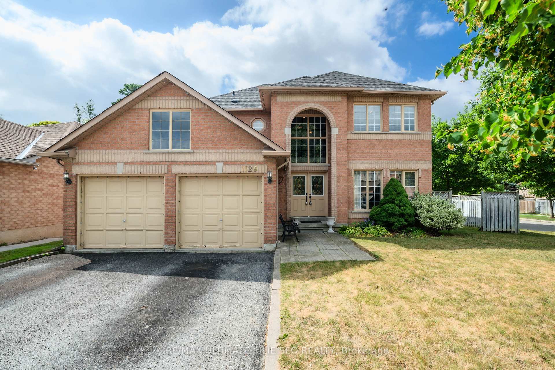 Photo 1 of 1129 Gossamer Drive, Pickering, Liverpool — HOMEH