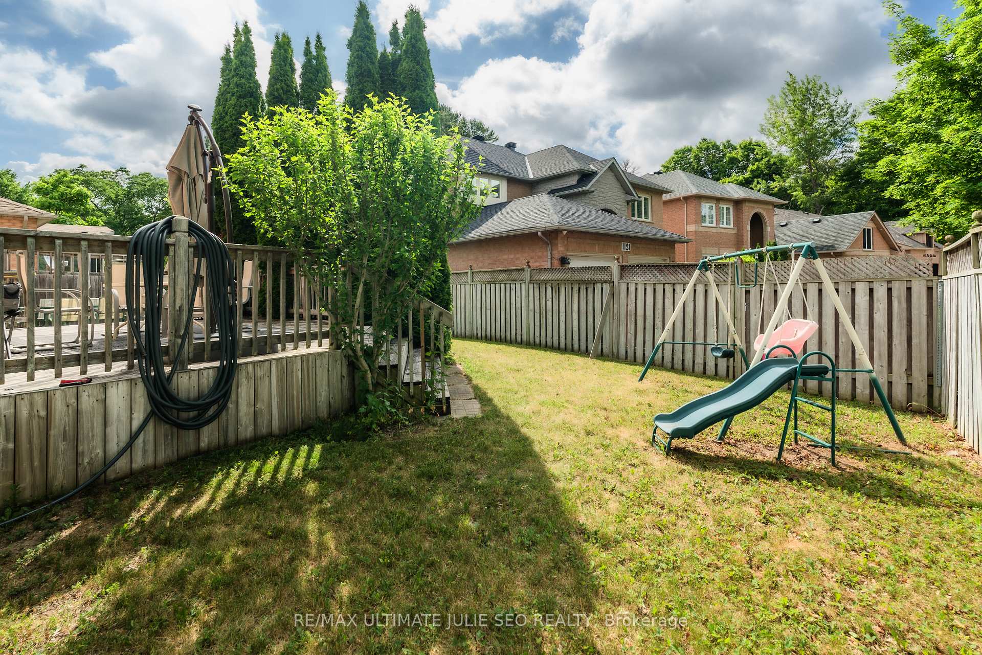 Photo 17 of 1129 Gossamer Drive, Pickering, Liverpool — HOMEH