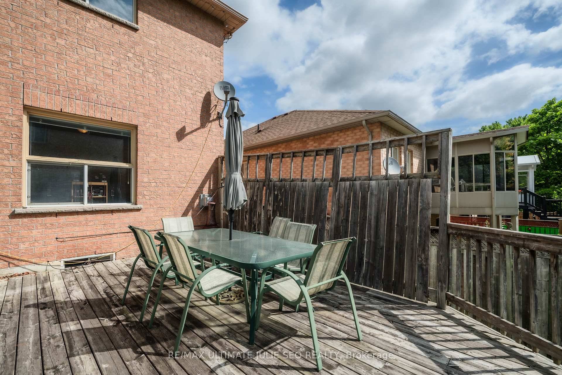 Photo 21 of 1129 Gossamer Drive, Pickering, Liverpool — HOMEH
