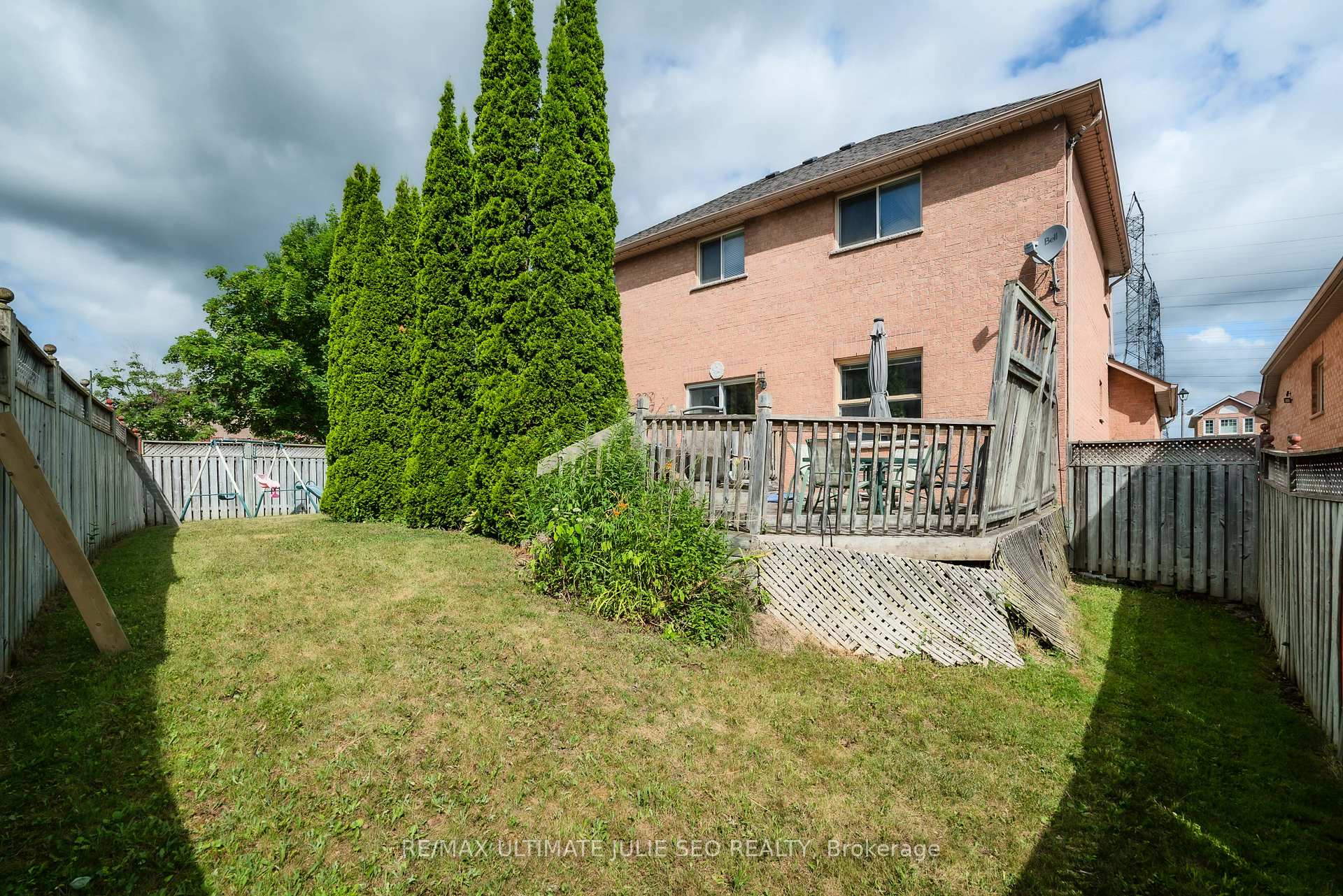 Photo 23 of 1129 Gossamer Drive, Pickering, Liverpool — HOMEH