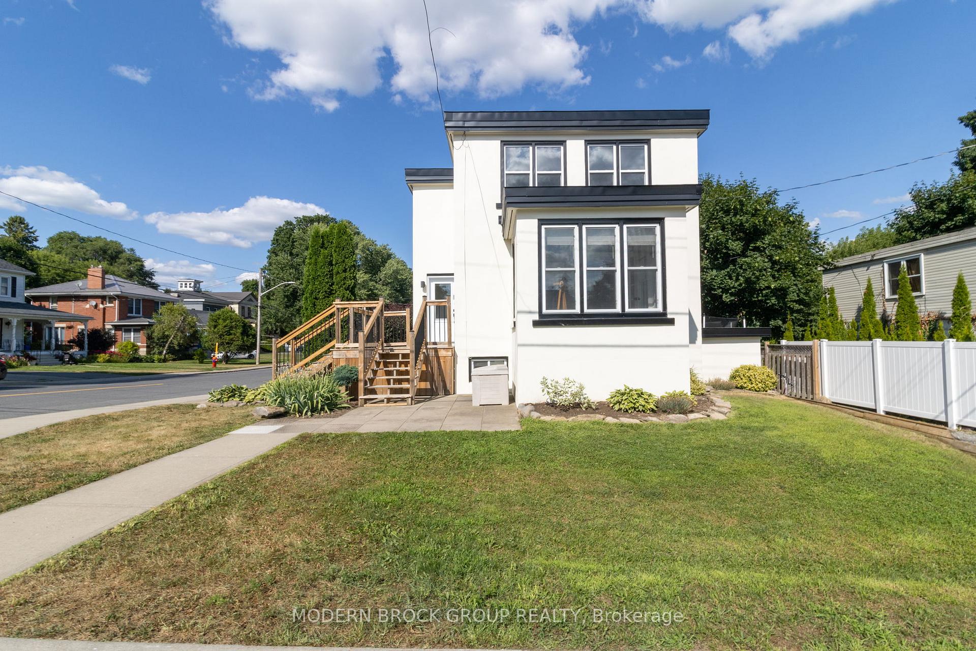 Photo 3 of 493 Dibble Street W, Prescott — HOMEH