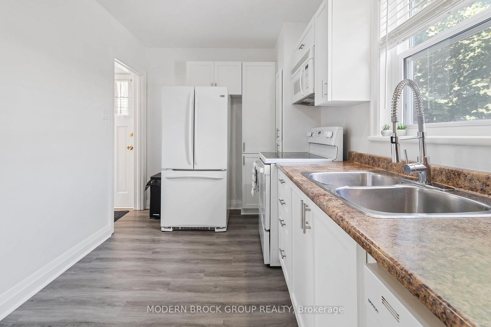Photo 17 of 493 Dibble Street W, Prescott — HOMEH