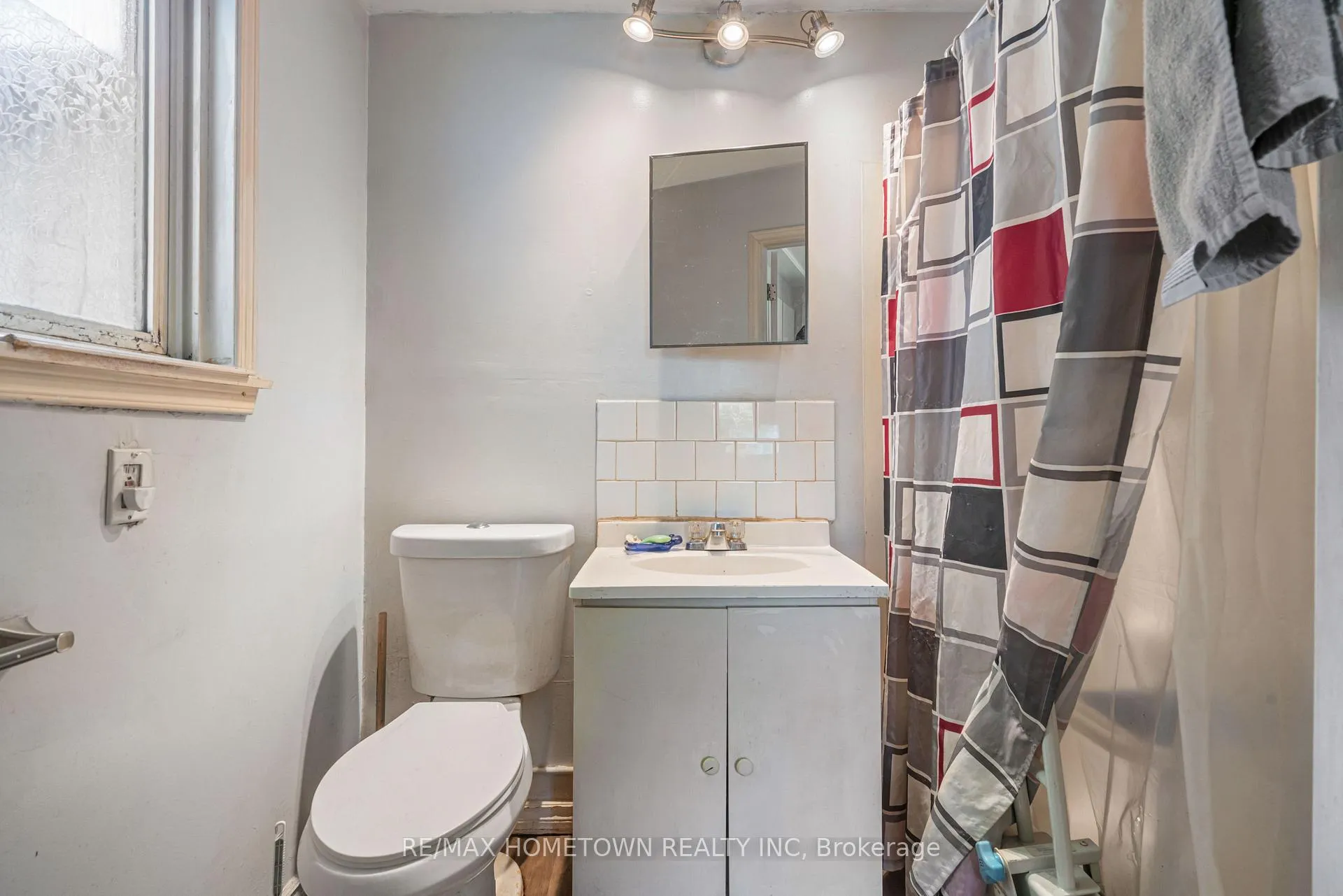 Photo 6 of 256 Ann Street, Prescott — HOMEH