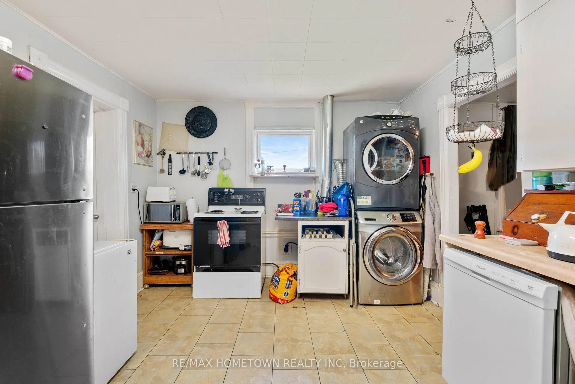 Photo 19 of 256 Ann Street, Prescott — HOMEH