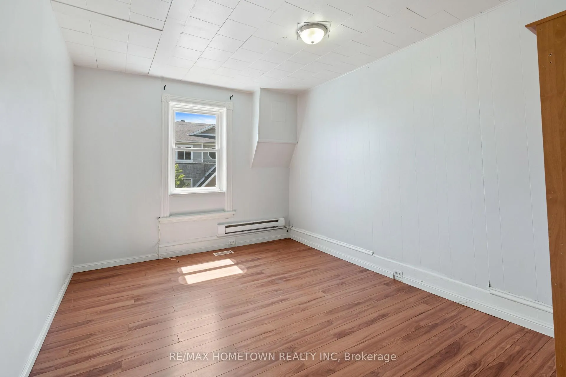 Photo 32 of 256 Ann Street, Prescott — HOMEH