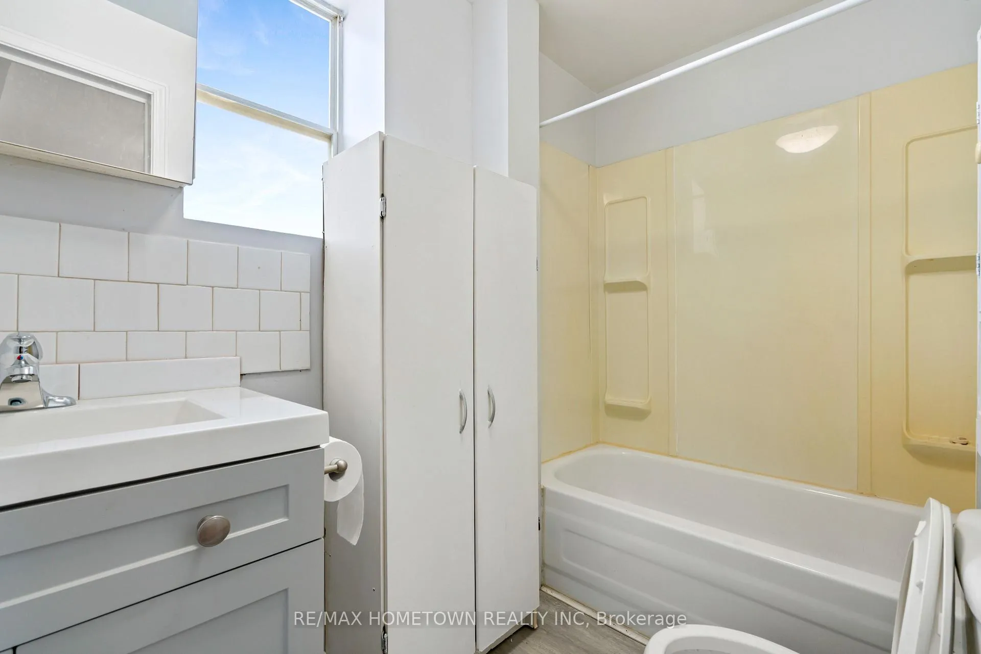Photo 36 of 256 Ann Street, Prescott — HOMEH