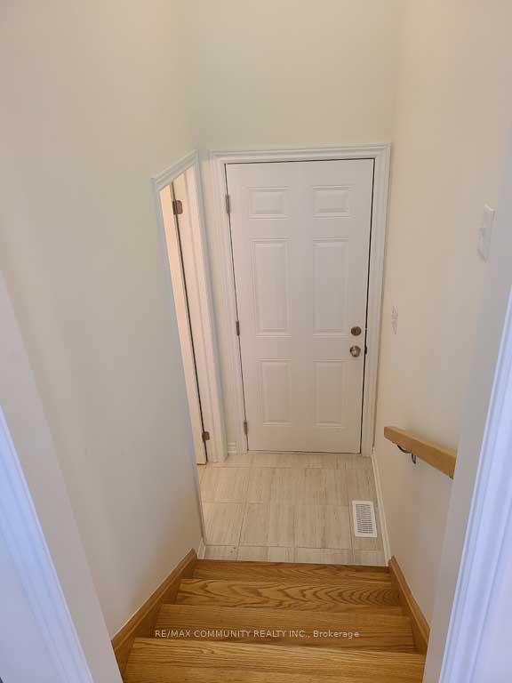 Photo 7 of 2410 Angora Street, Pickering, Rural Pickering — HOMEH