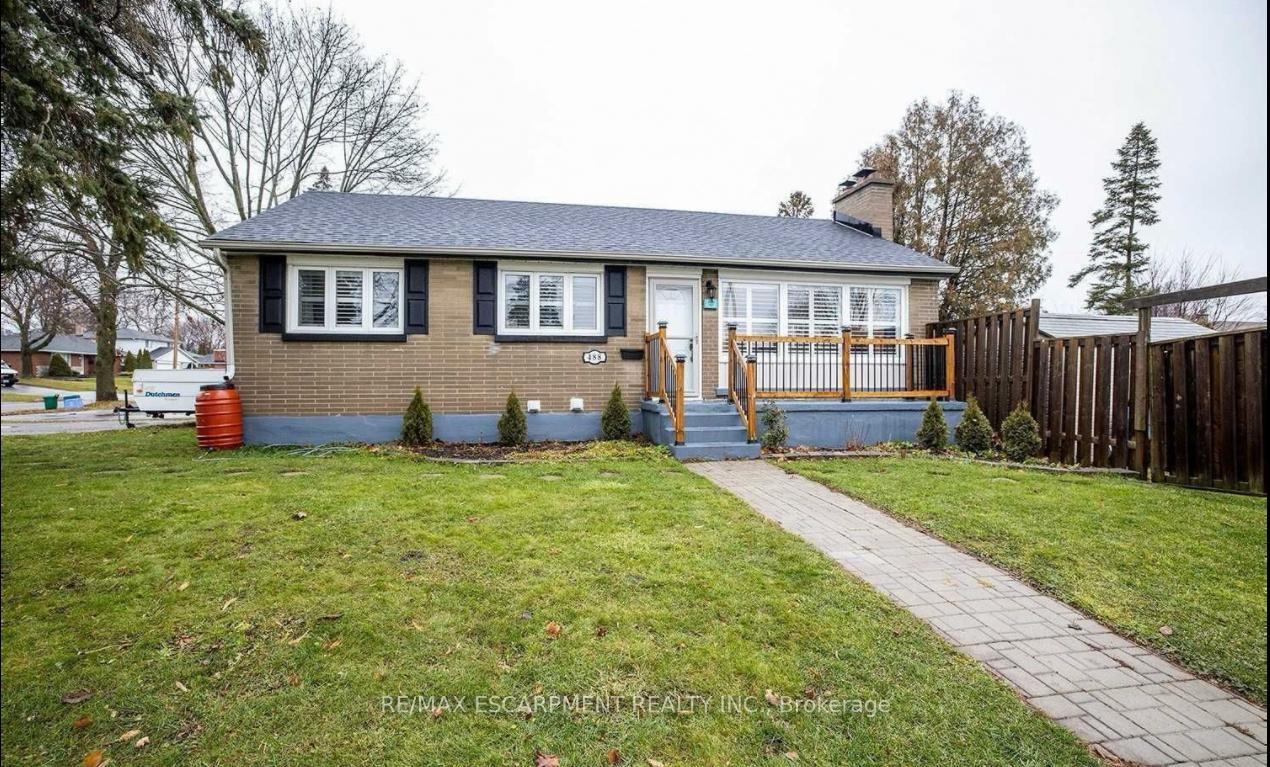 Front of 488 Beurling Avenue