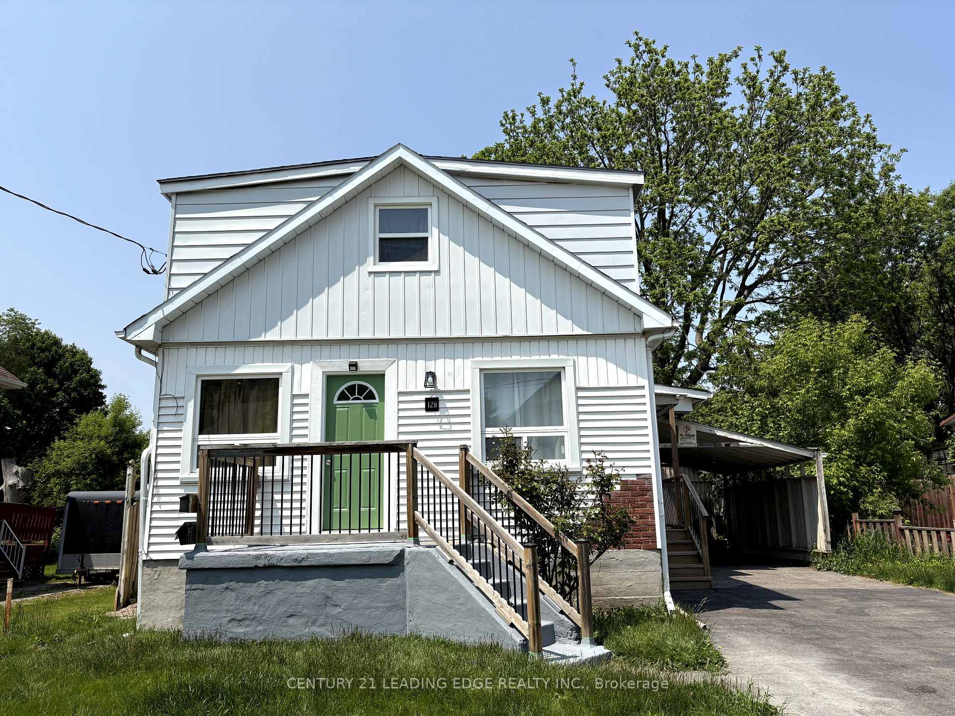 Front of Unit Upper, 128 Summer Street