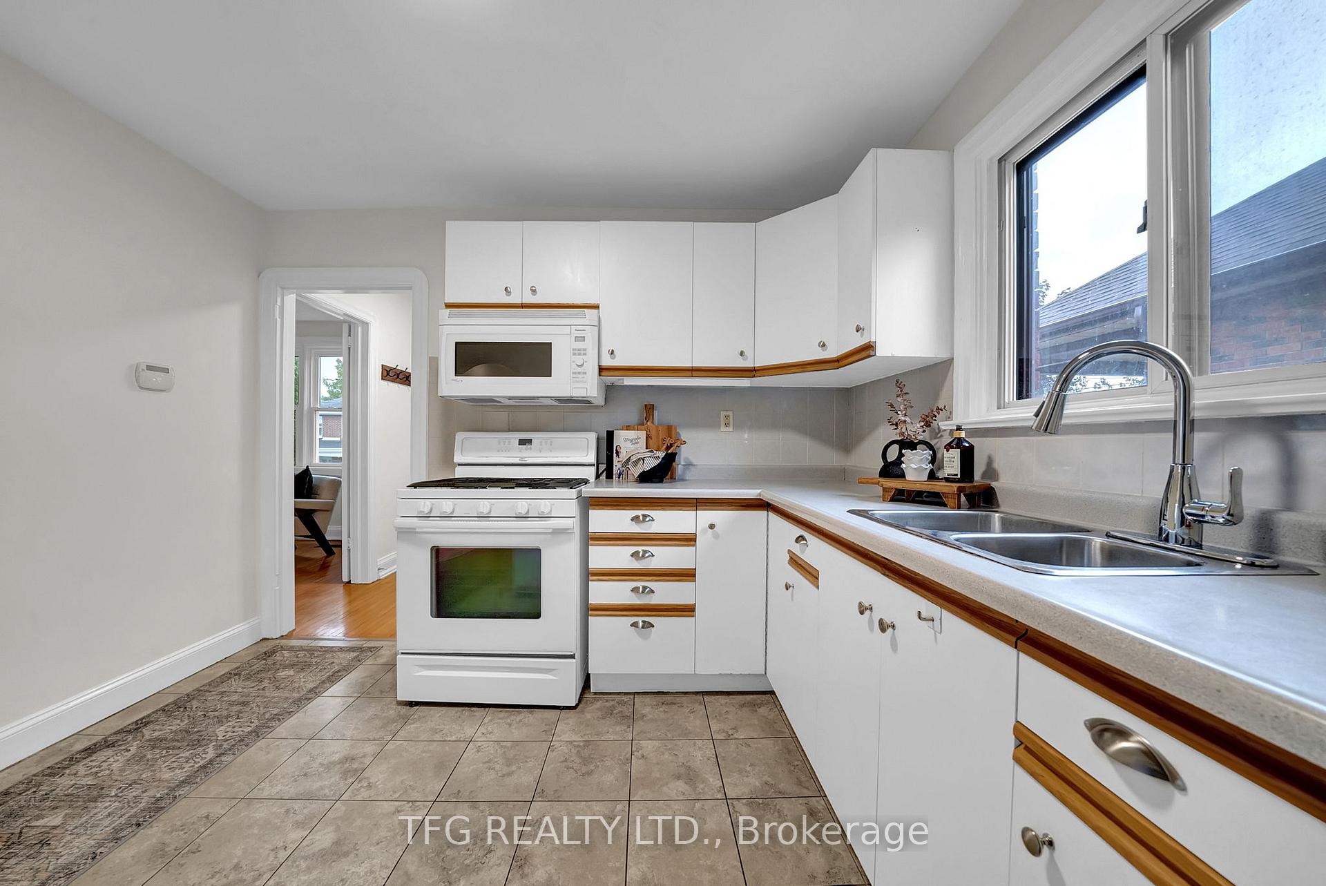 Photo 17 of 232 Clarke Street, Oshawa, Central — HOMEH