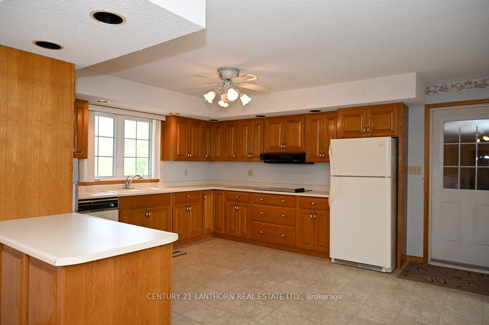 Photo 10 of 539 Shannon Road, Prince Edward County, Hallowell Ward — HOMEH
