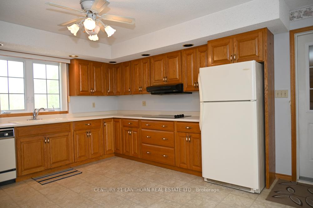 Photo 11 of 539 Shannon Road, Prince Edward County, Hallowell Ward — HOMEH