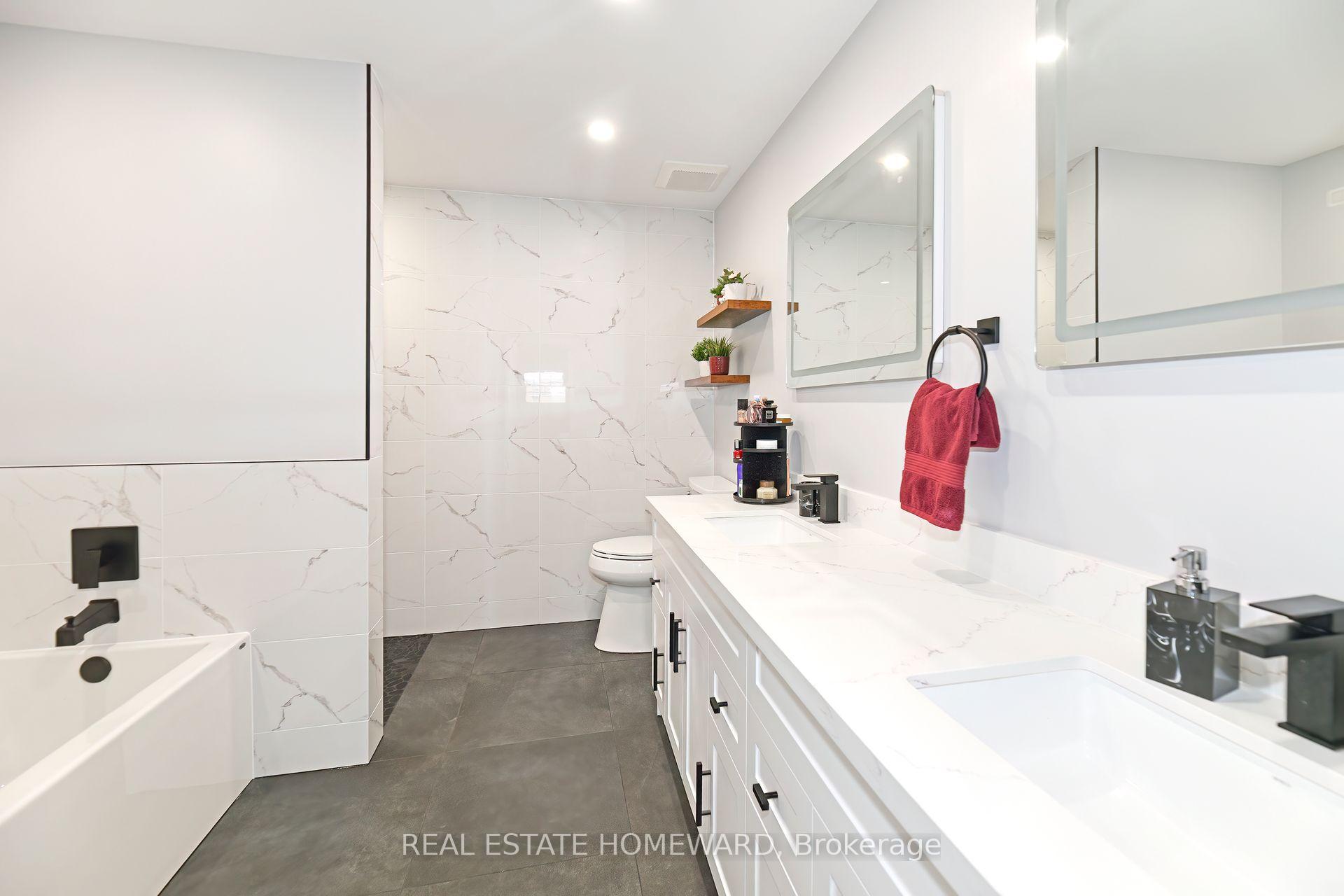 Photo 25 of 640 Chiron Crescent, Pickering, Amberlea — HOMEH