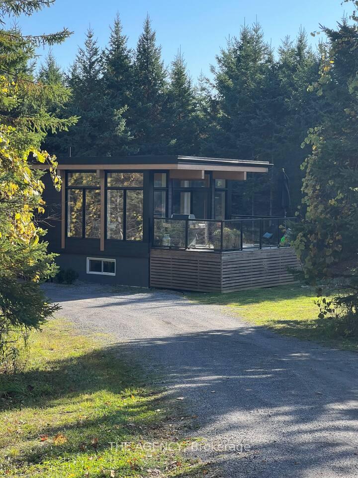 Photo 2 of 454 Morrison Point, Prince Edward County, South Marysburg Ward — HOMEH
