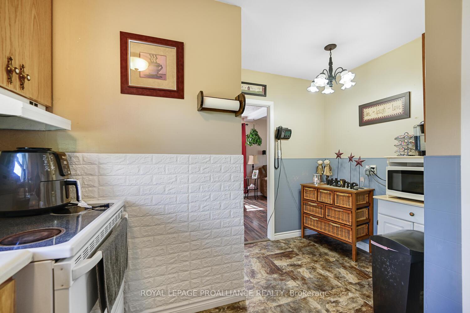 Photo 6 of 948 Montgomery Road, Prescott — HOMEH