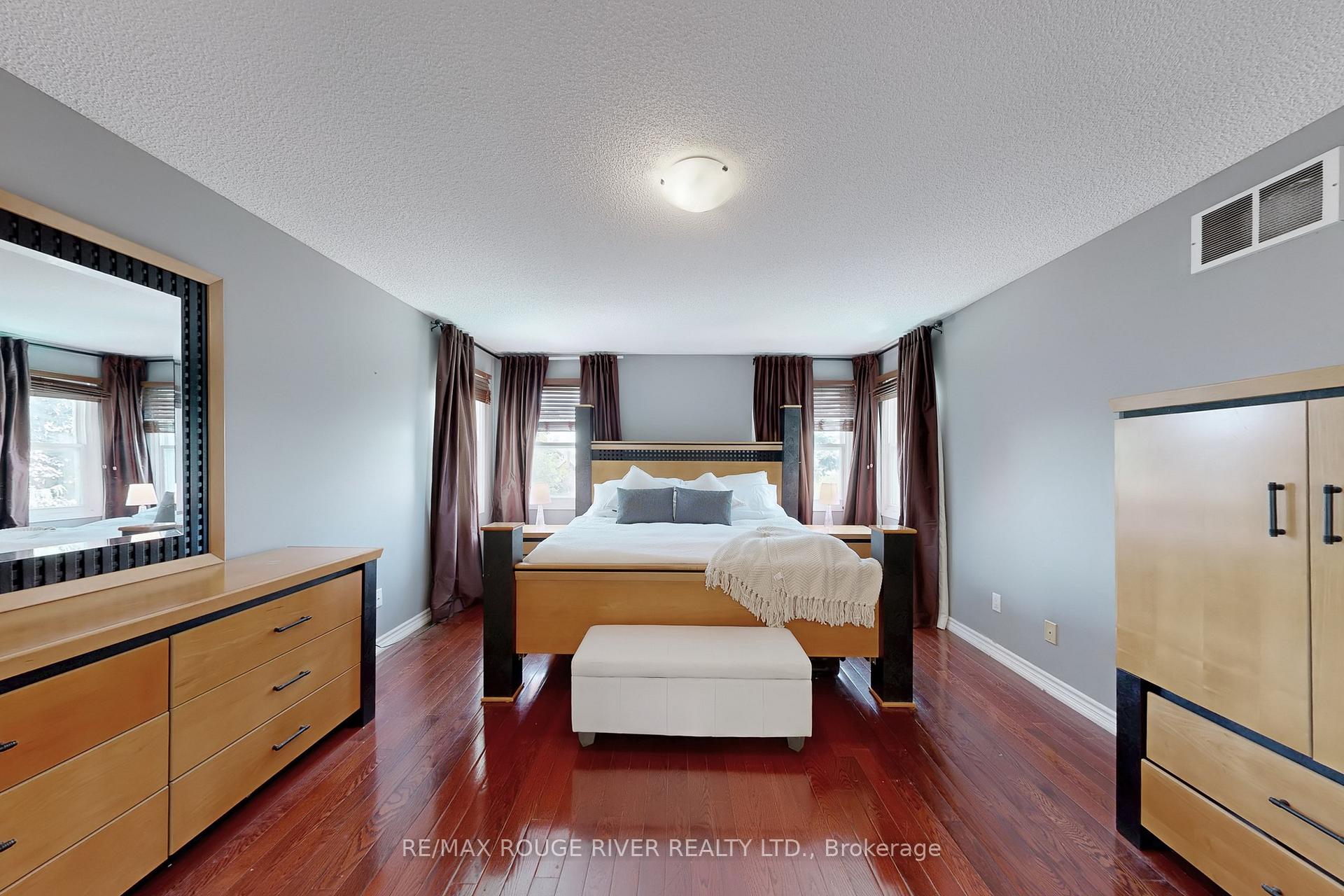 Photo 26 of 1044 Rambleberry Avenue, Pickering, Liverpool — HOMEH
