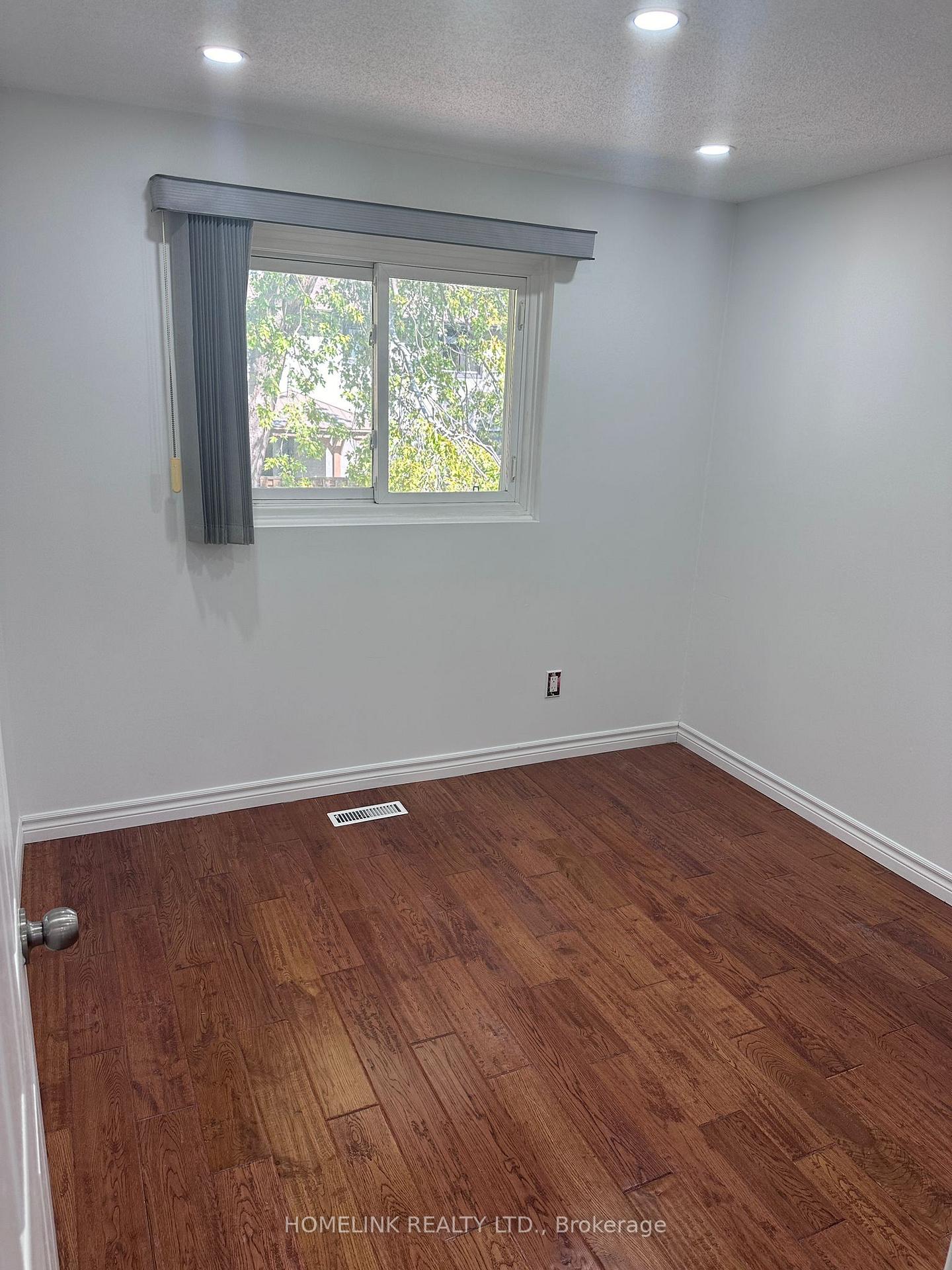 Photo 15 of 330 Ormond Drive, Oshawa, Samac — HOMEH