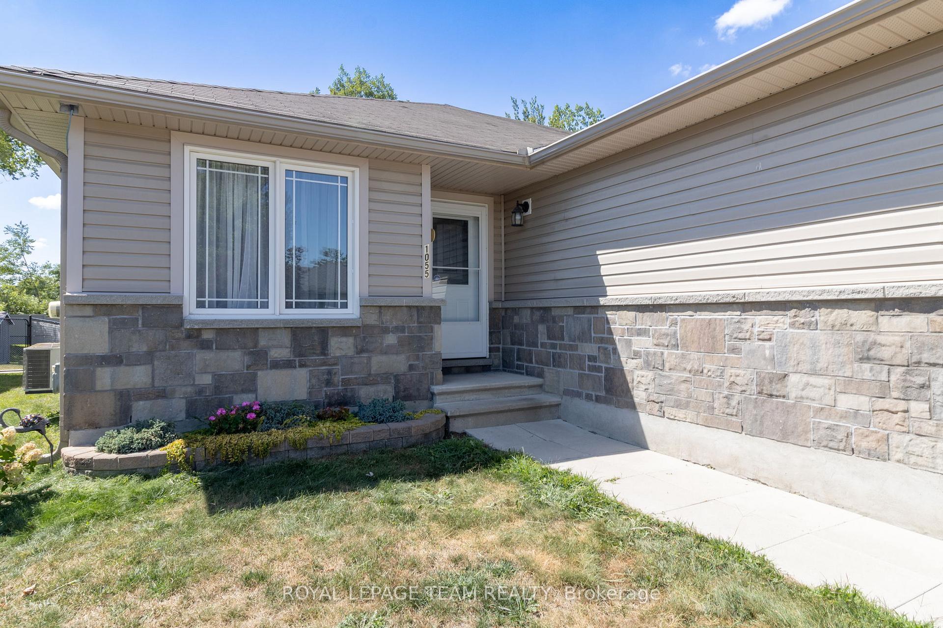 Photo 4 of 1055 Mackenzie Road, Prescott — HOMEH