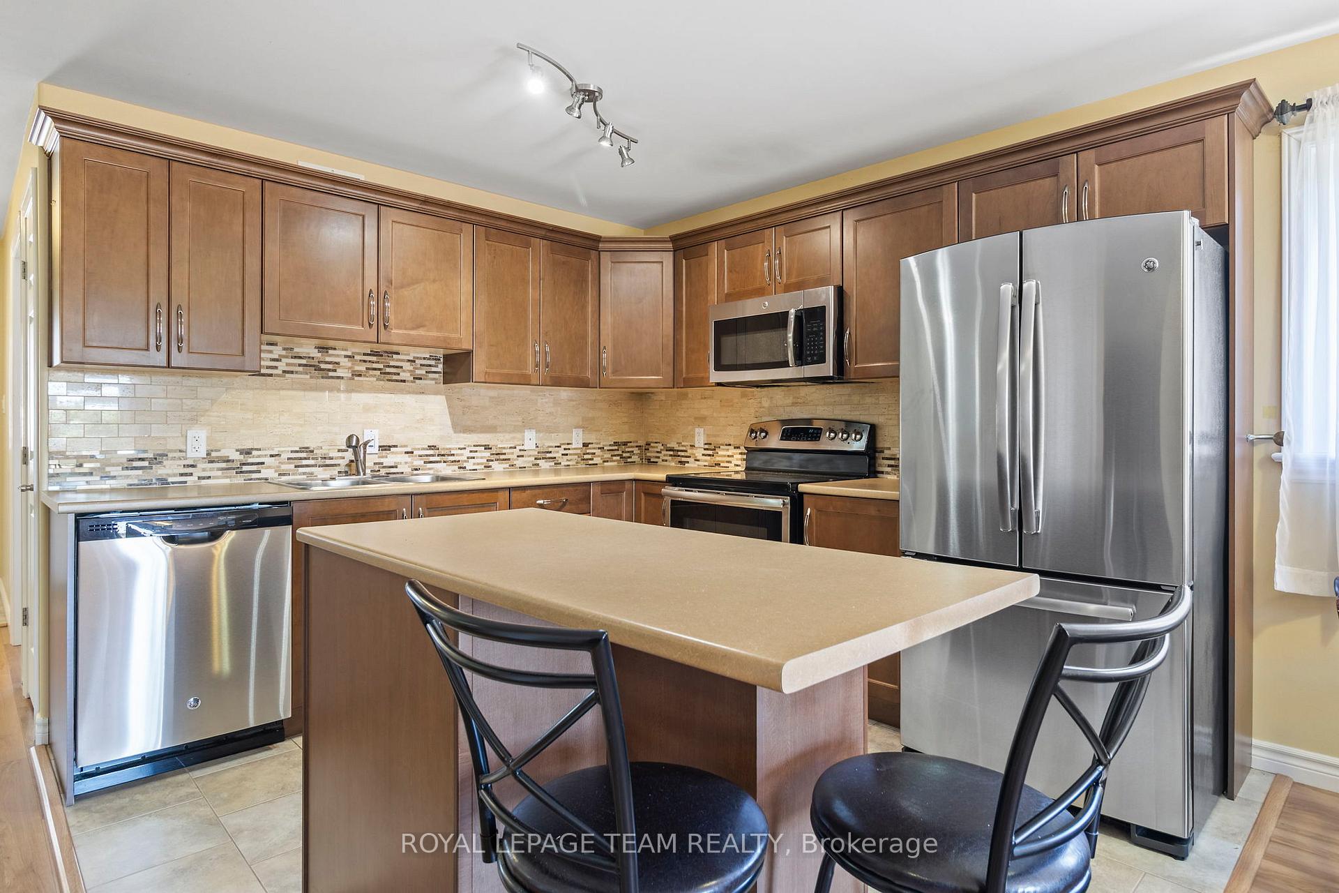 Photo 8 of 1055 Mackenzie Road, Prescott — HOMEH