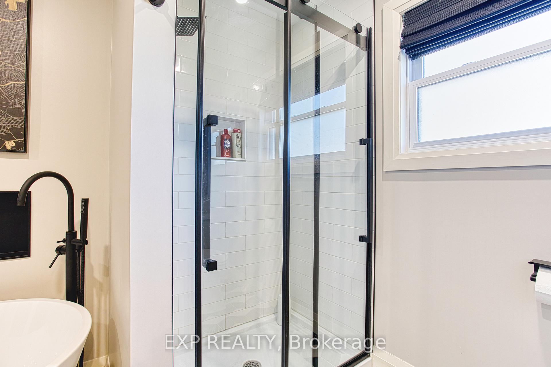 Photo 9 of 4445 Pinedale Drive, Niagara Falls, Morrison — HOMEH