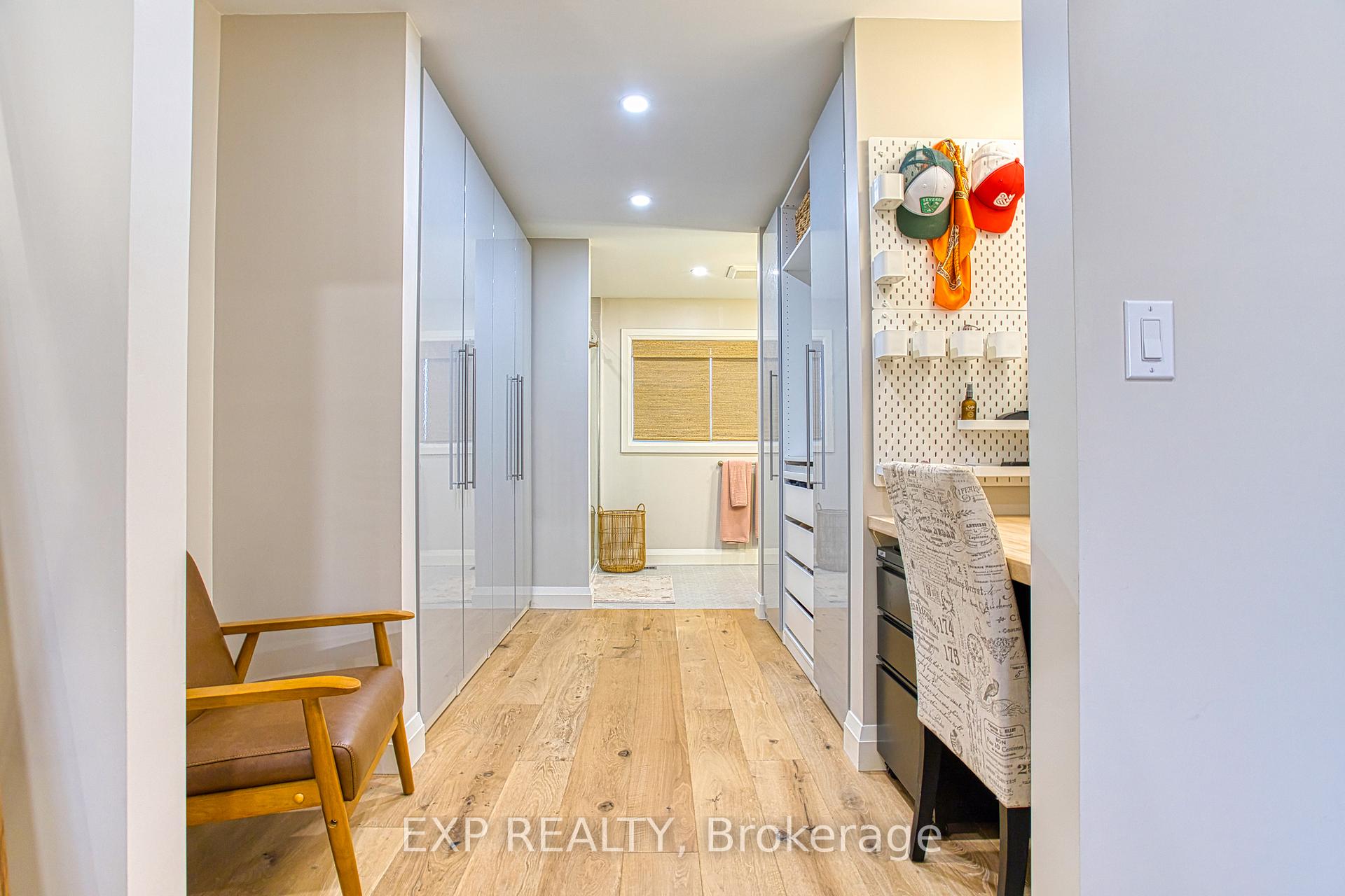Photo 15 of 4445 Pinedale Drive, Niagara Falls, Morrison — HOMEH