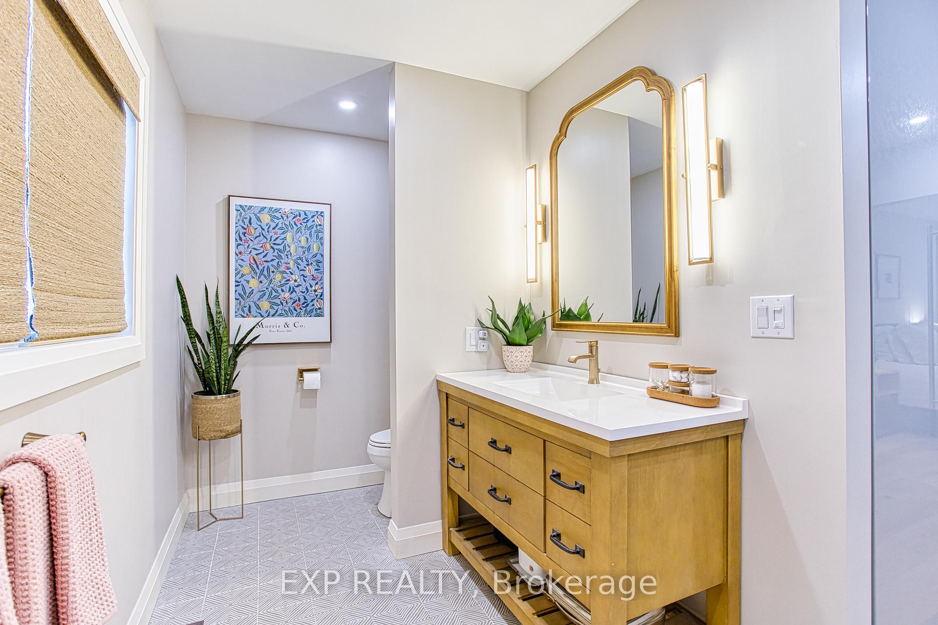 Photo 18 of 4445 Pinedale Drive, Niagara Falls, Morrison — HOMEH