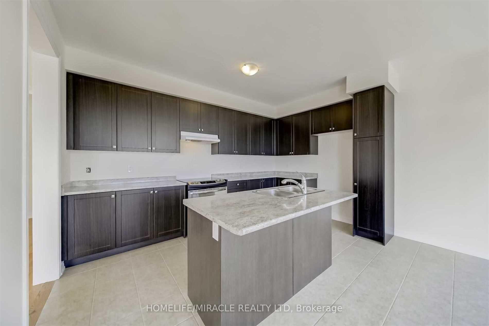 Photo 8 of 2437 Hibiscus Drive, Pickering, Rural Pickering — HOMEH