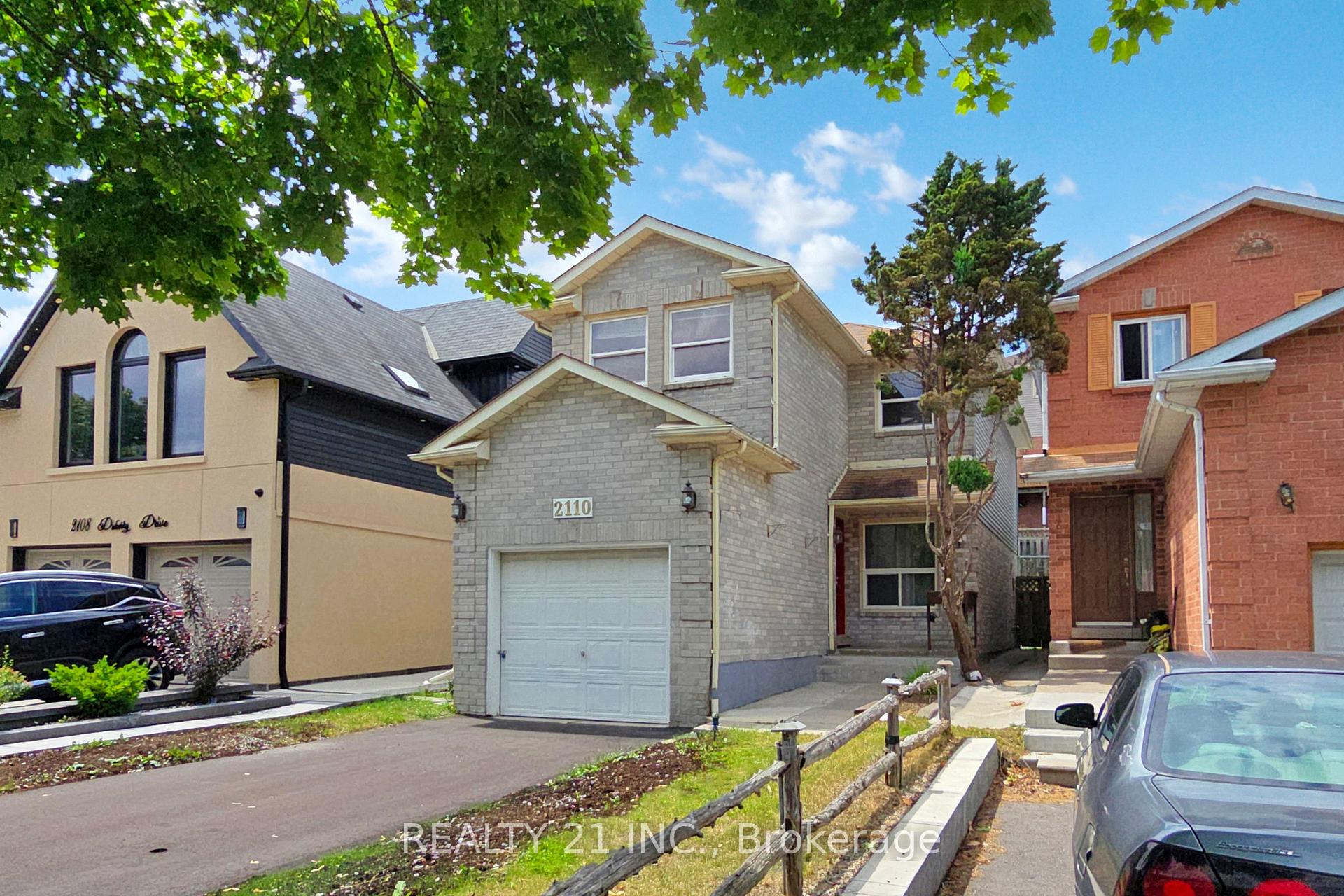 Photo 3 of 2110 Duberry Drive, Pickering, Brock Ridge — HOMEH