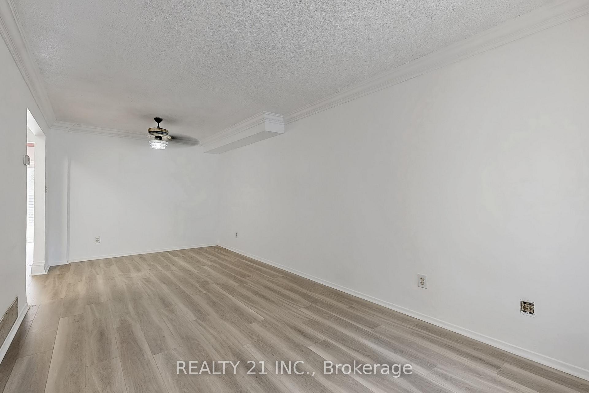 Photo 11 of 2110 Duberry Drive, Pickering, Brock Ridge — HOMEH