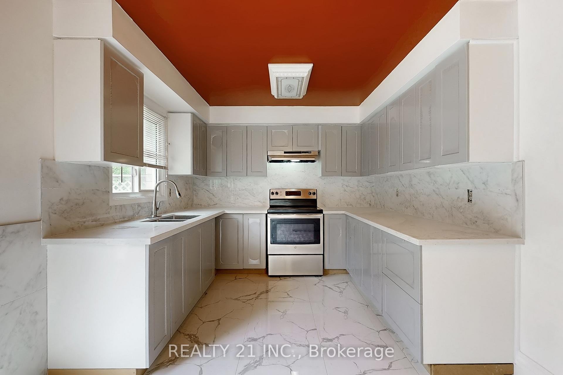 Photo 12 of 2110 Duberry Drive, Pickering, Brock Ridge — HOMEH