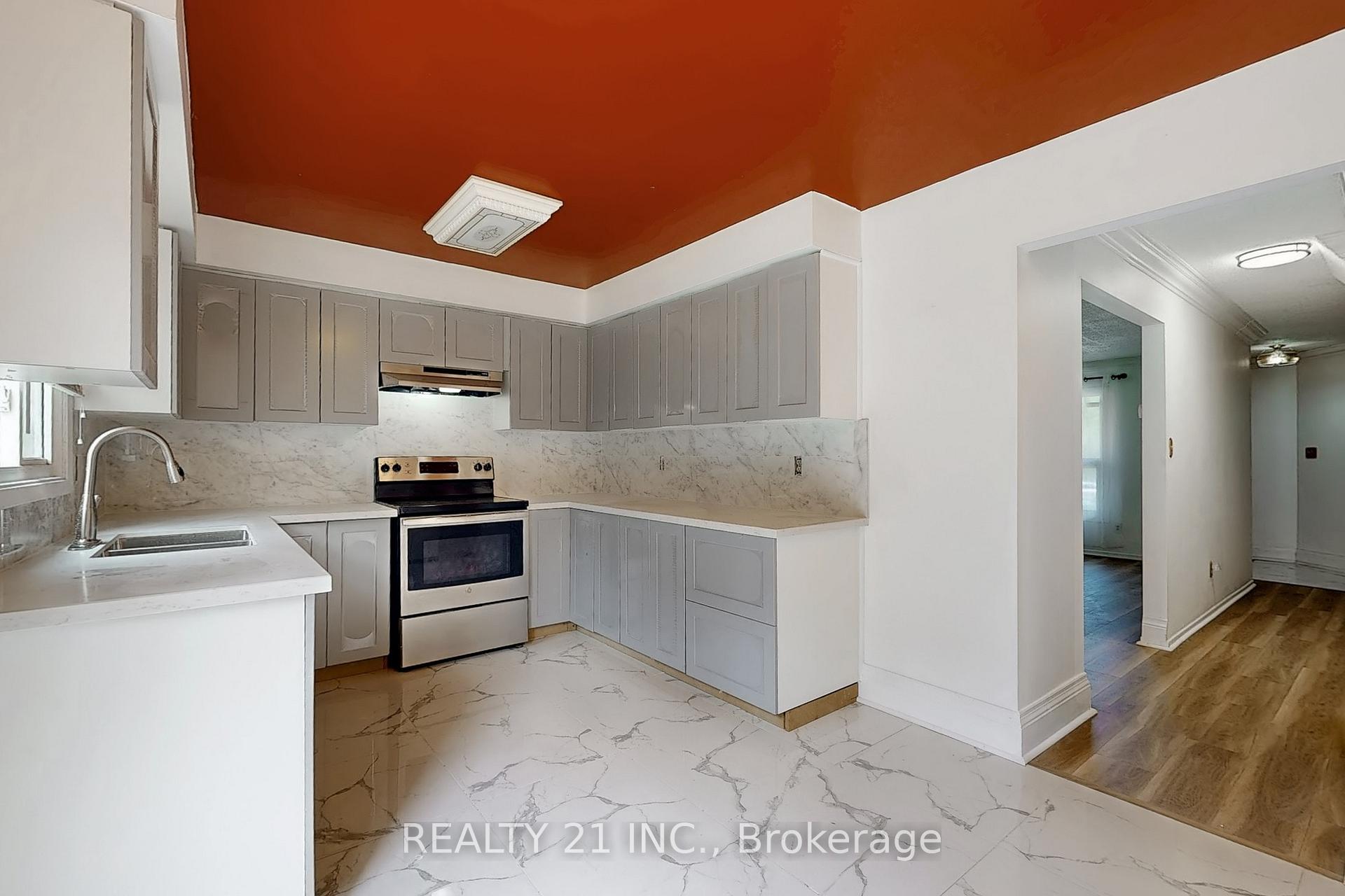 Photo 13 of 2110 Duberry Drive, Pickering, Brock Ridge — HOMEH