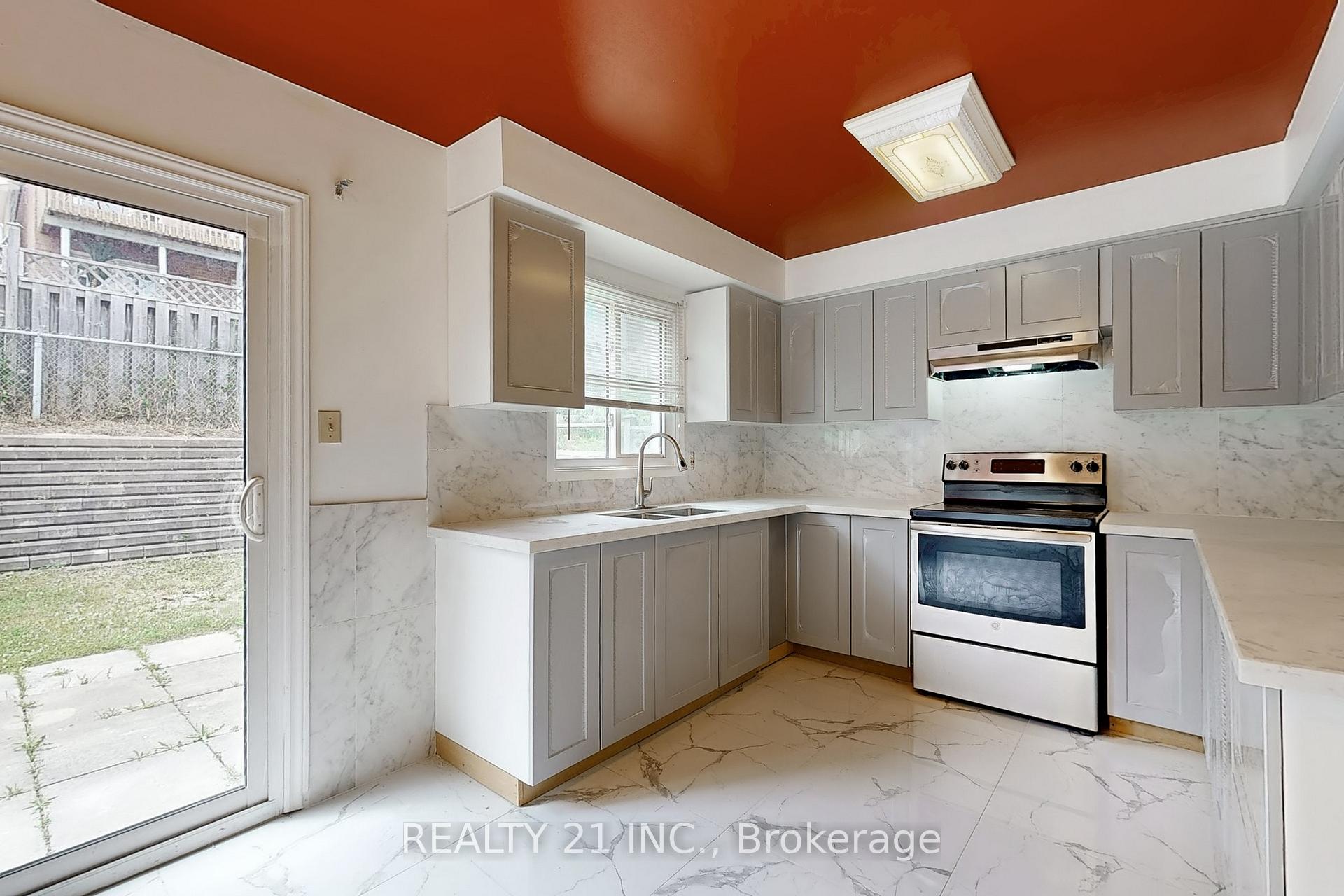 Photo 14 of 2110 Duberry Drive, Pickering, Brock Ridge — HOMEH