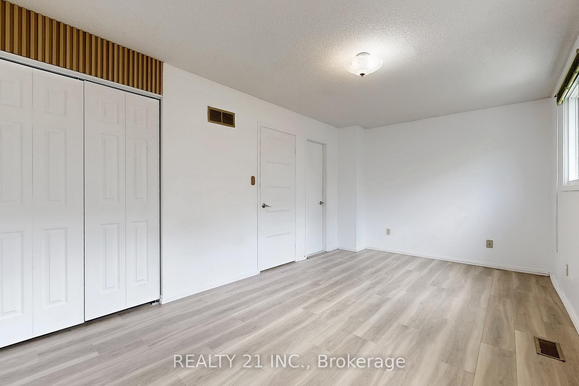 Photo 24 of 2110 Duberry Drive, Pickering, Brock Ridge — HOMEH