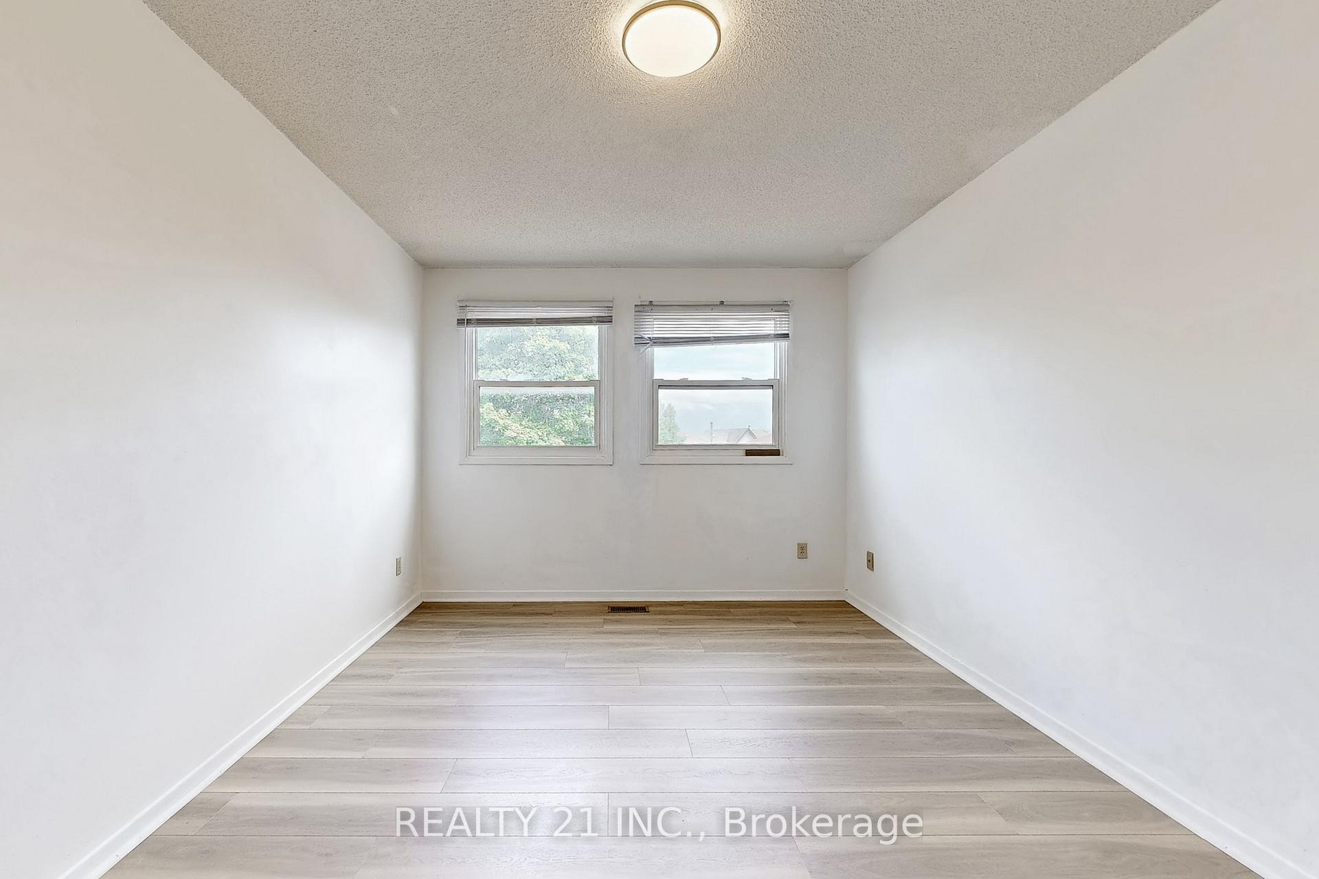 Photo 26 of 2110 Duberry Drive, Pickering, Brock Ridge — HOMEH