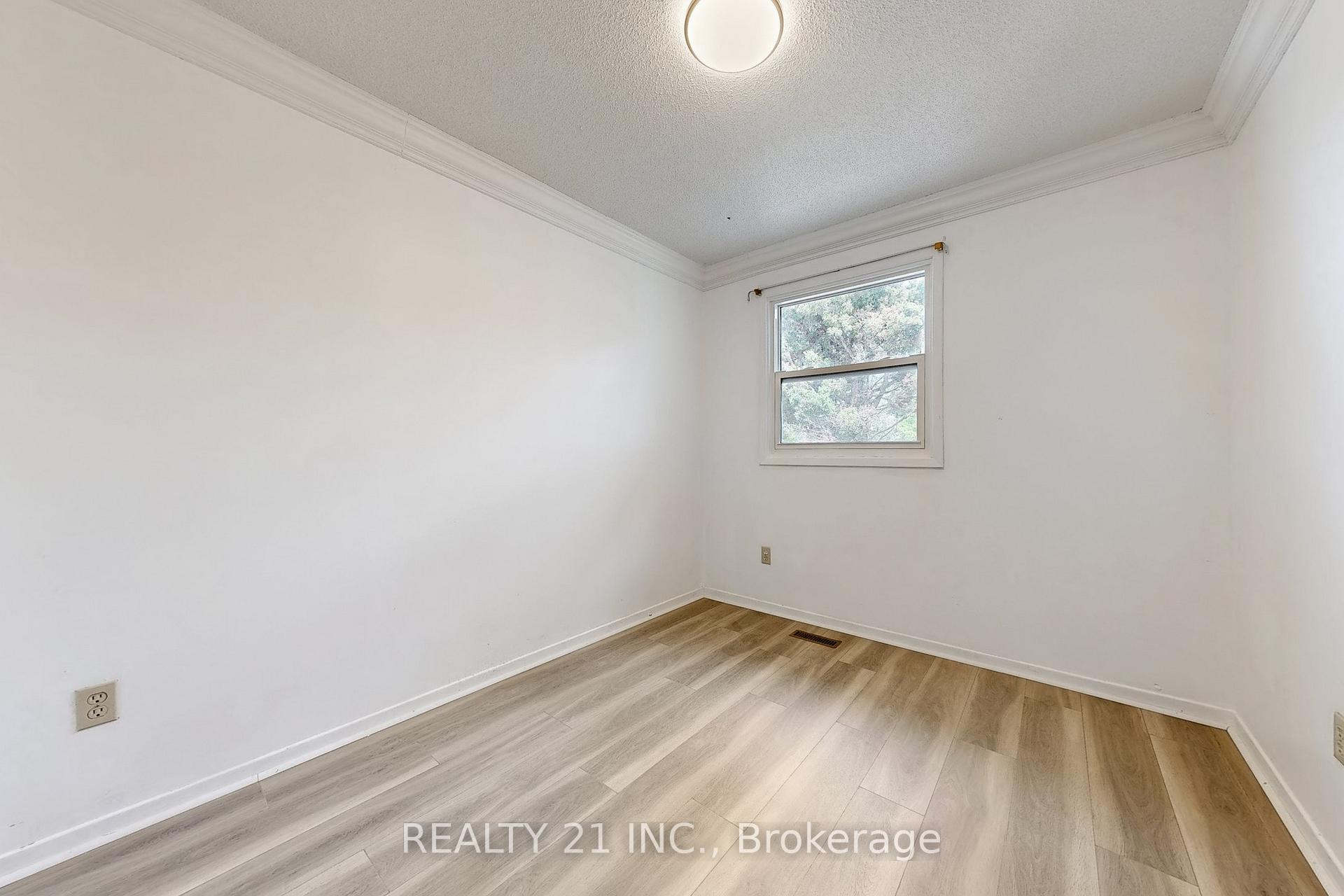 Photo 30 of 2110 Duberry Drive, Pickering, Brock Ridge — HOMEH