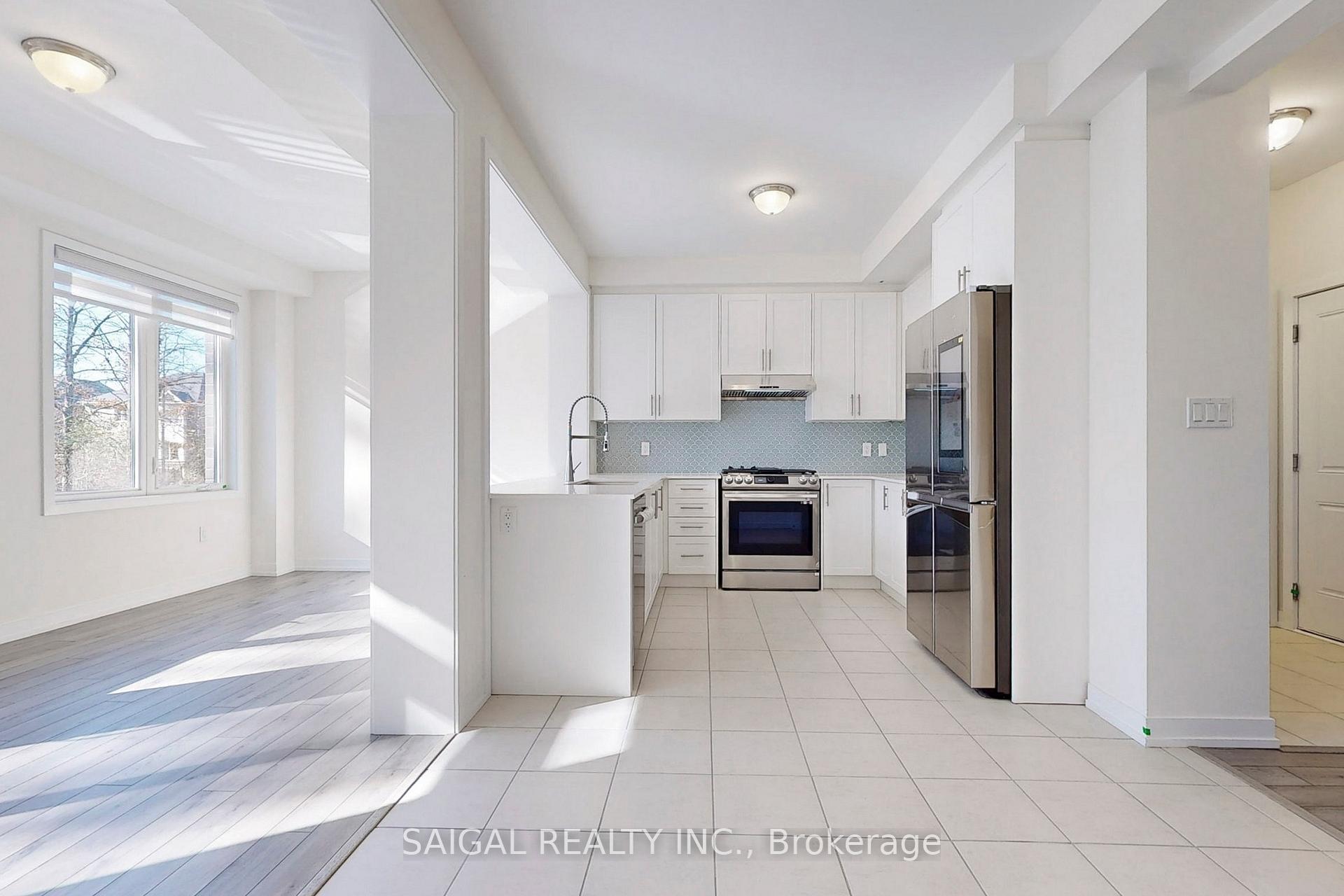 Photo 4 of 1432 Rose Way, Milton, Cobban — HOMEH