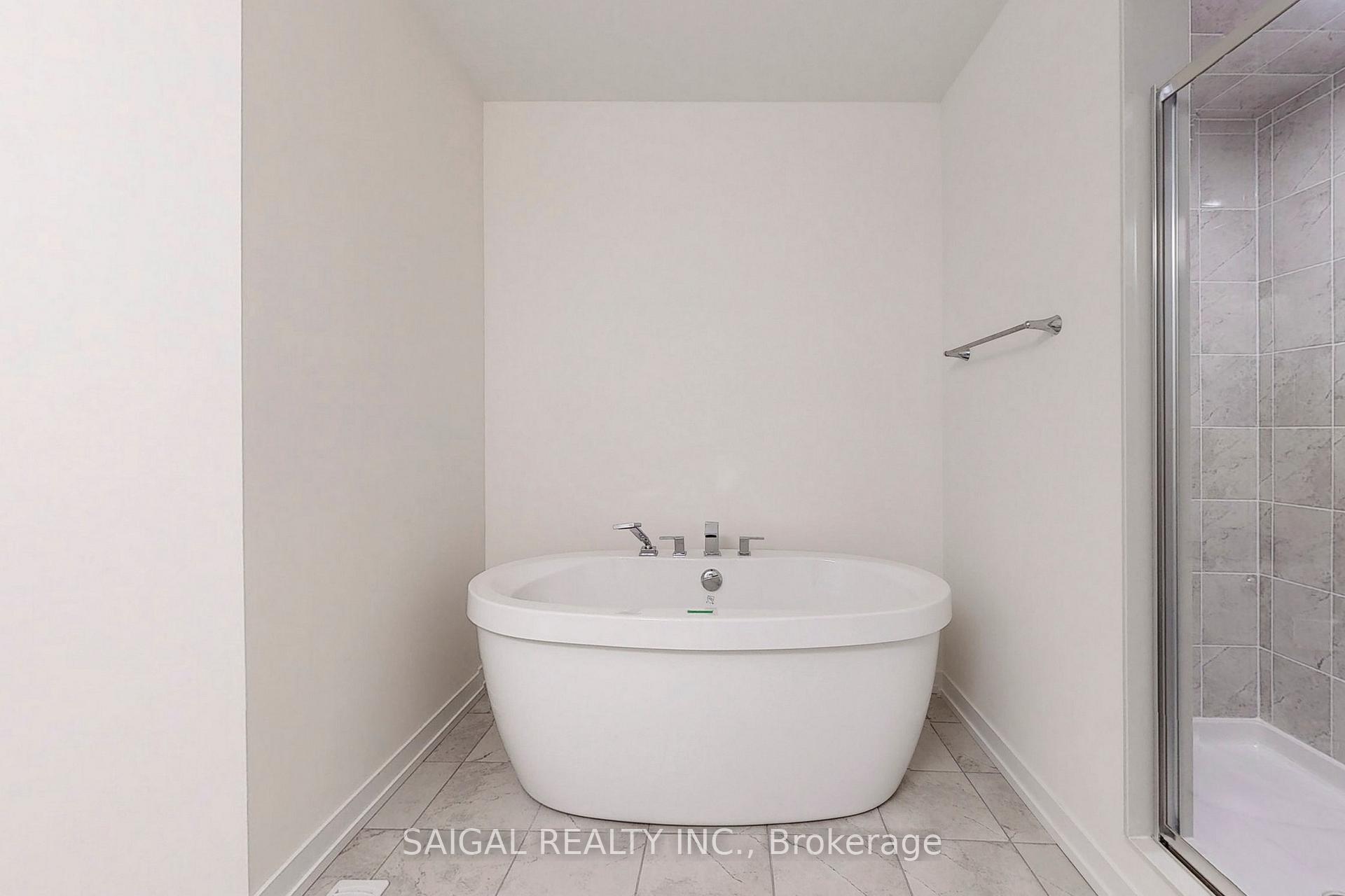 Photo 26 of 1432 Rose Way, Milton, Cobban — HOMEH