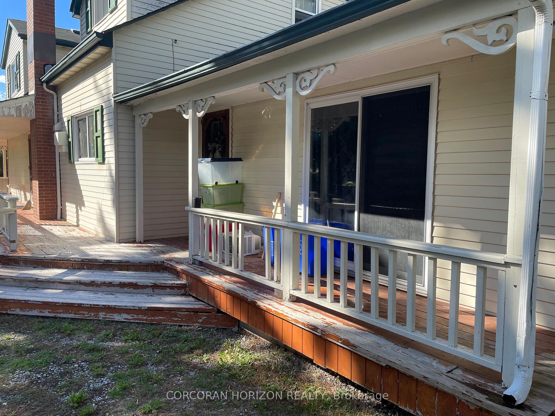 Photo 4 of 1280 Wharf Street, Pickering, Bay Ridges — HOMEH