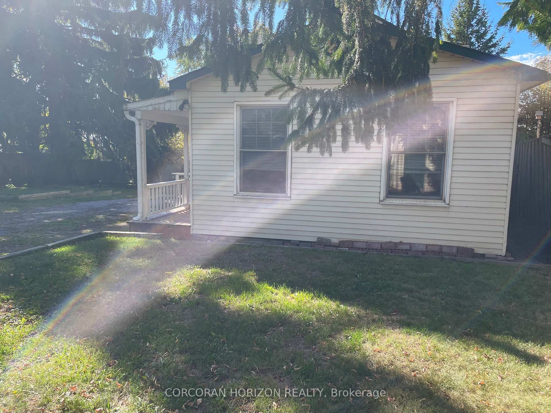 Photo 6 of 1280 Wharf Street, Pickering, Bay Ridges — HOMEH